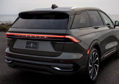 The rear of a 2024 Lincoln Black Label Nautilus® SUV displays full LED rear lighting. | Varsity Lincoln in Novi MI