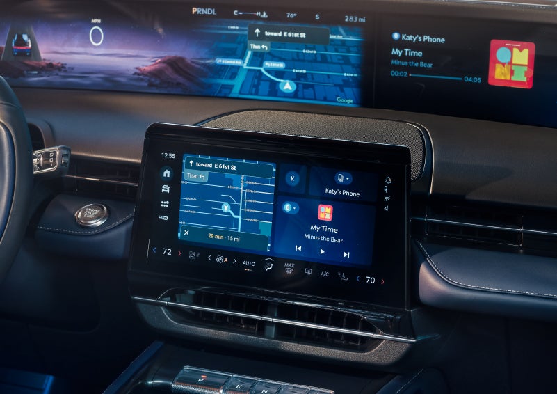 Driving directions are shown on the center touchscreen. | Varsity Lincoln in Novi MI