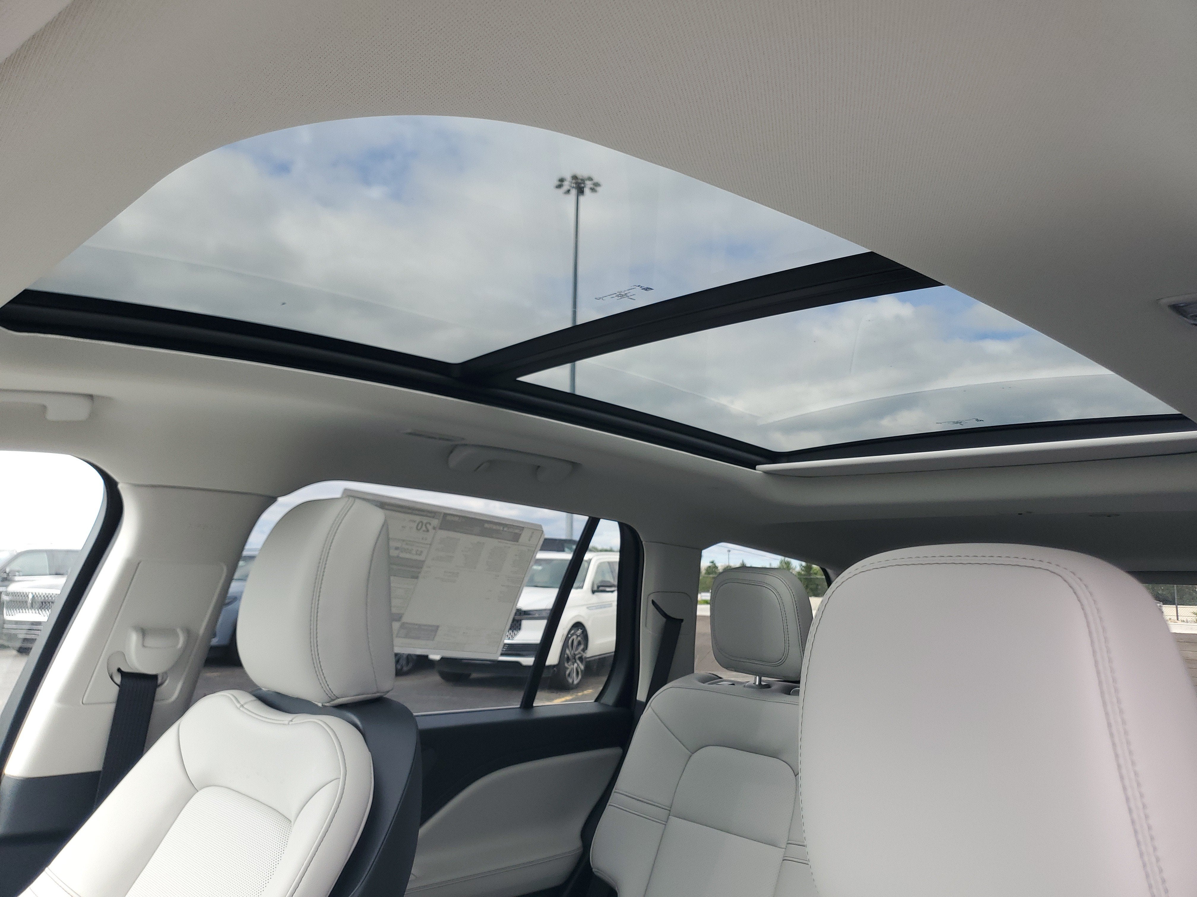2027 Lincoln Aviator Premiere