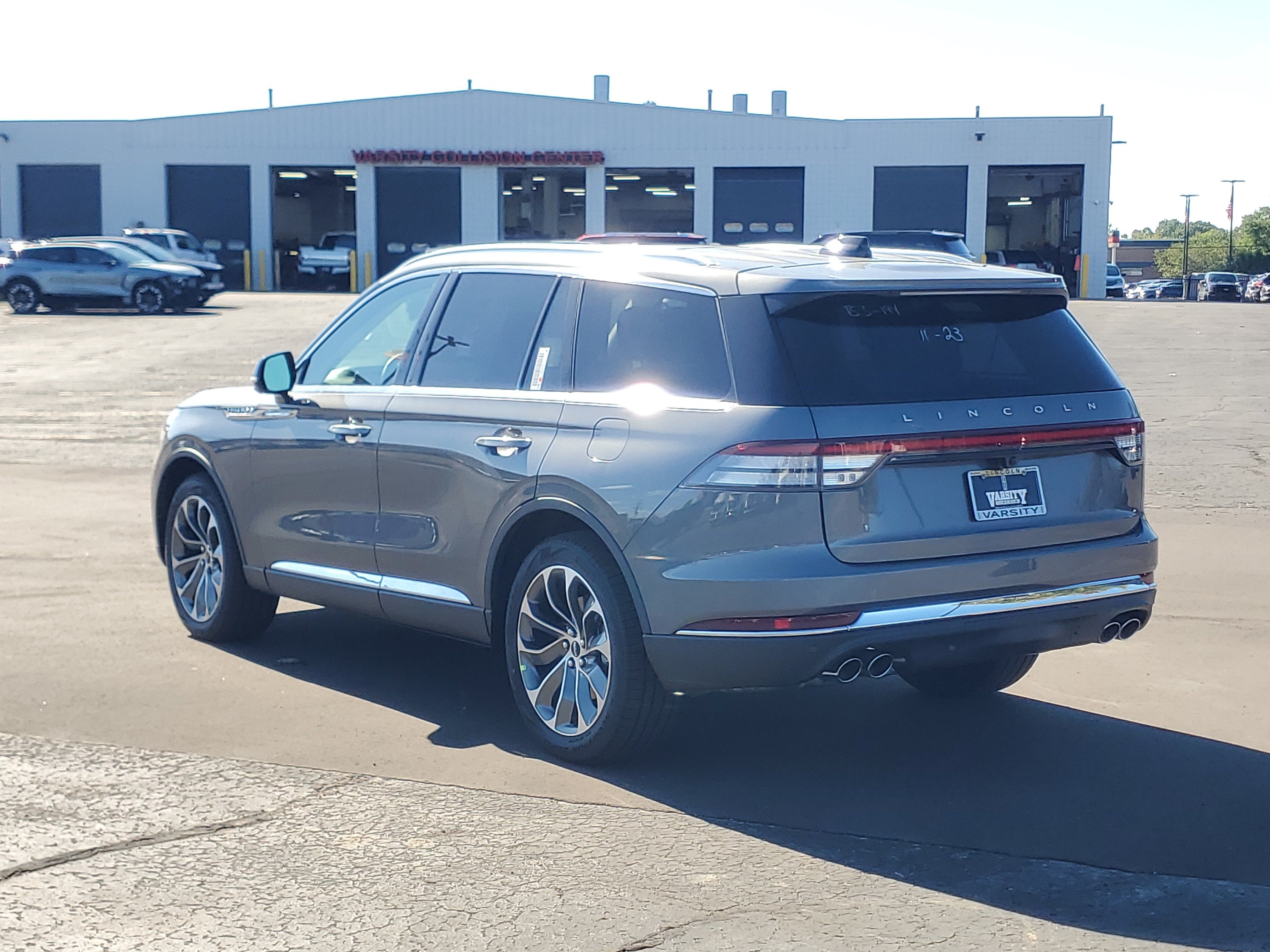 2027 Lincoln Aviator Premiere