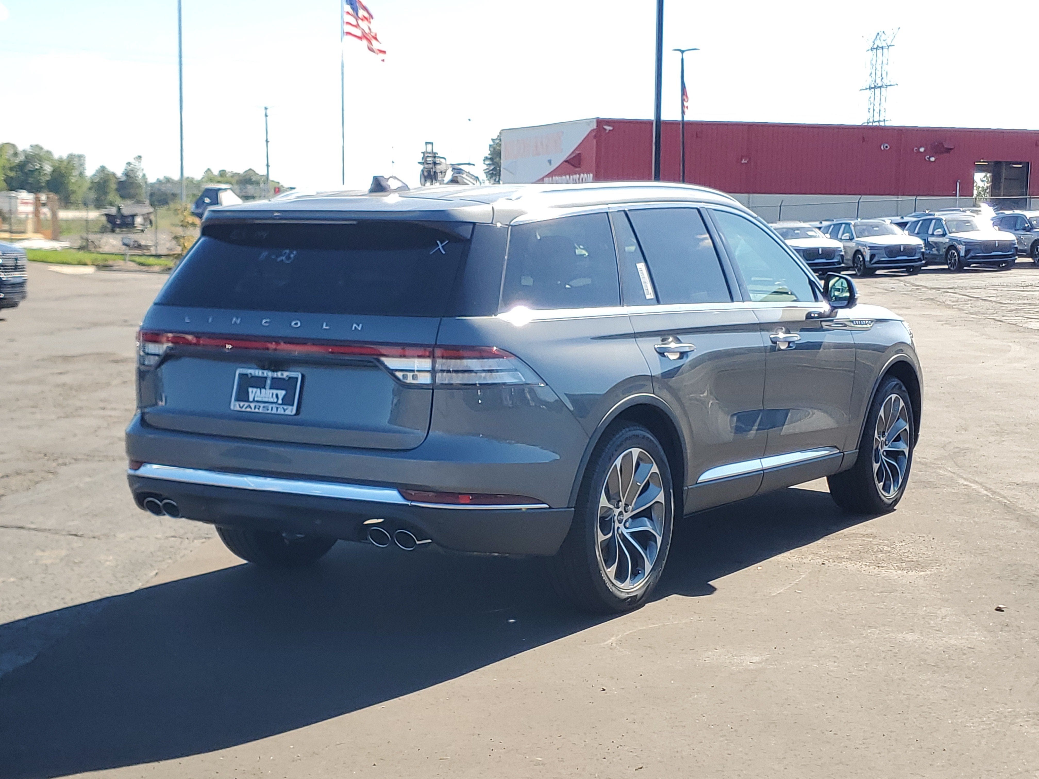 2027 Lincoln Aviator Premiere