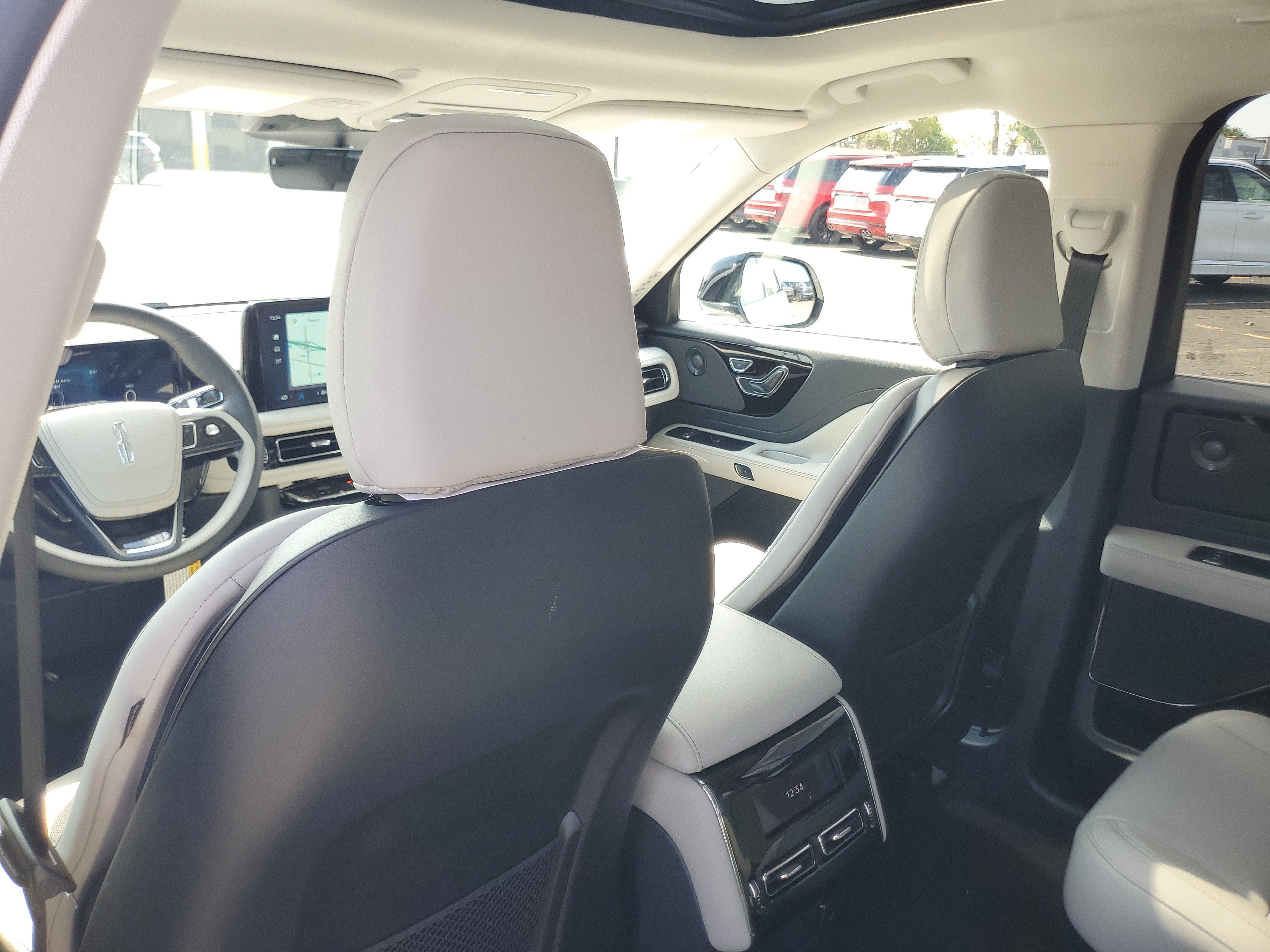 2027 Lincoln Aviator Premiere