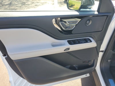 2027 Lincoln Aviator Premiere