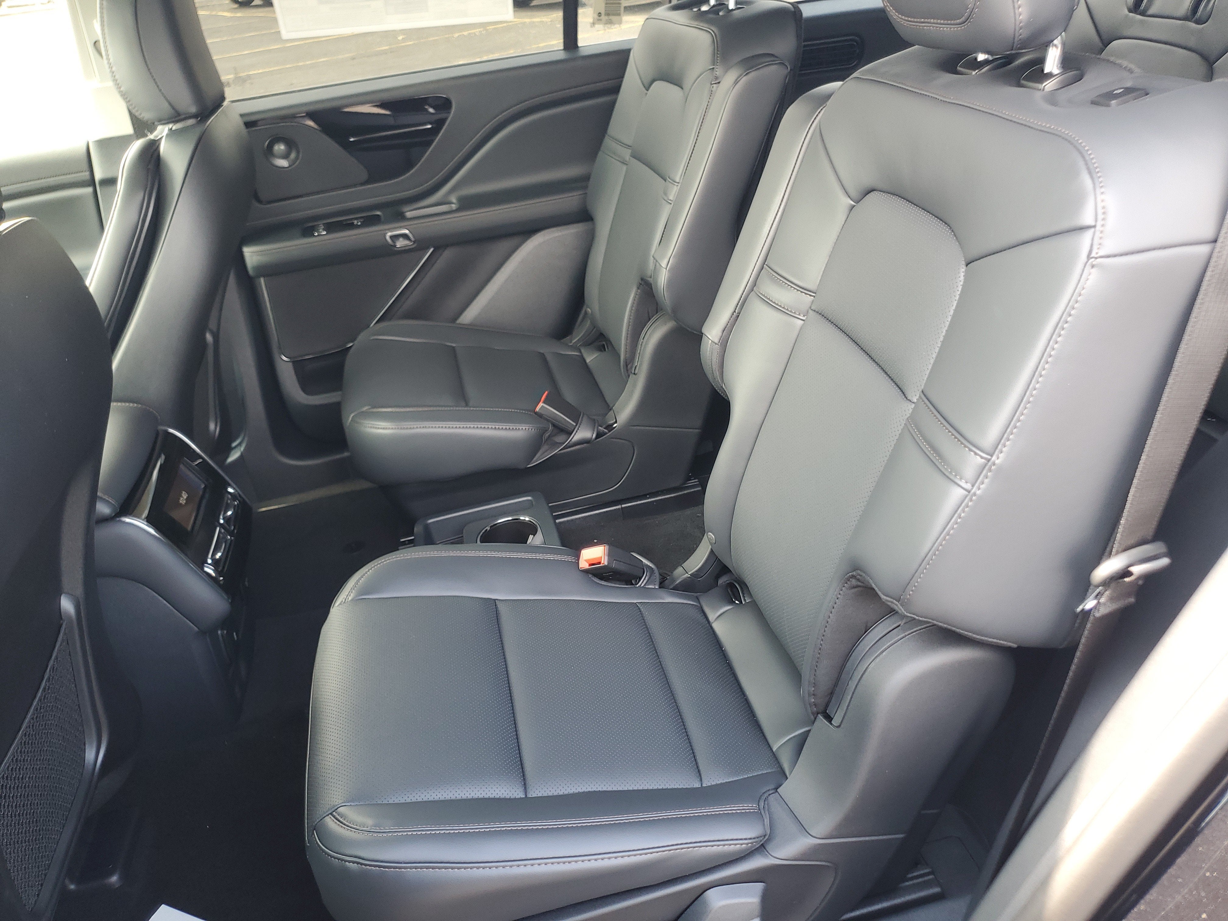 2027 Lincoln Aviator Premiere