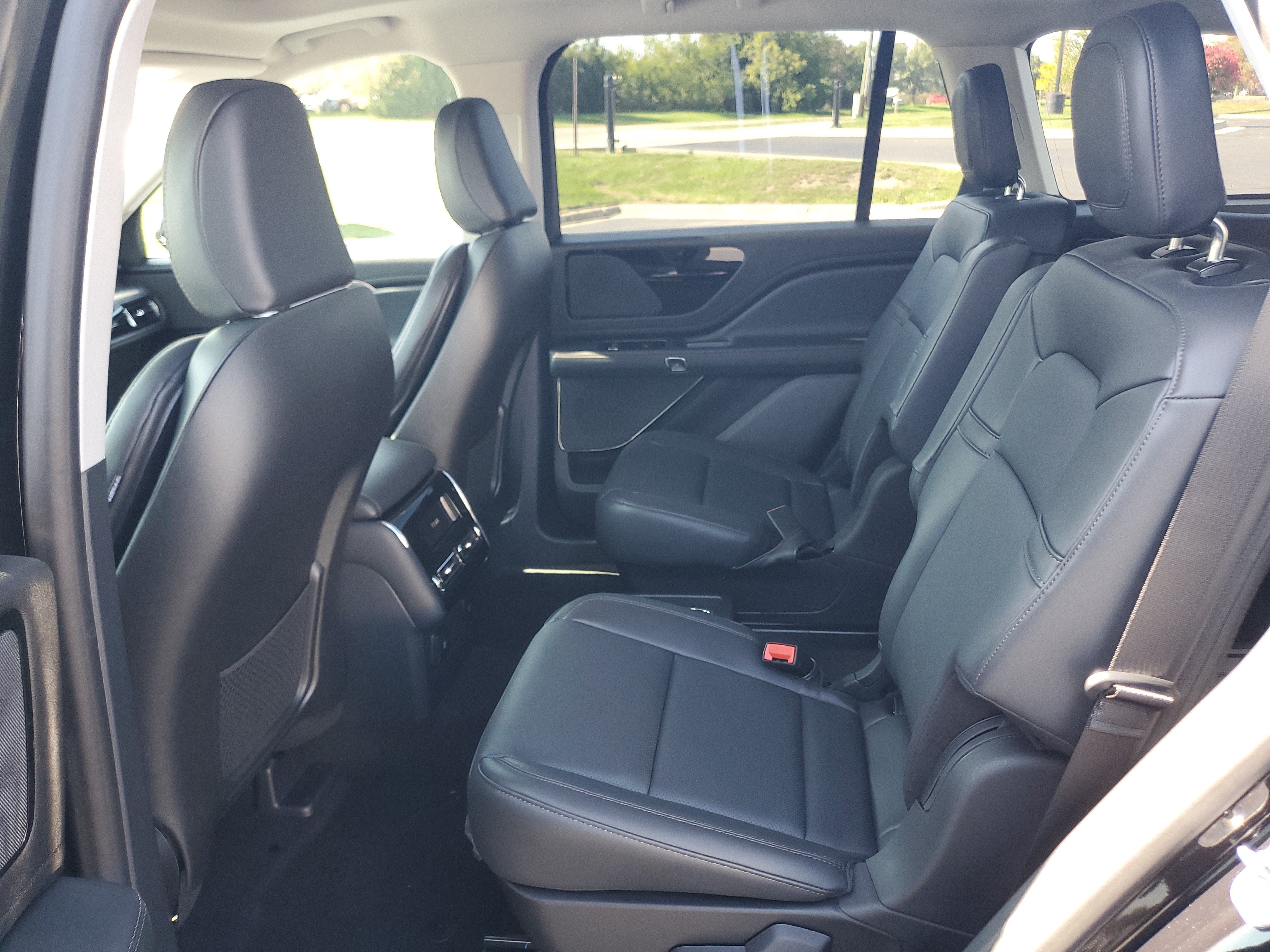 2027 Lincoln Aviator Premiere