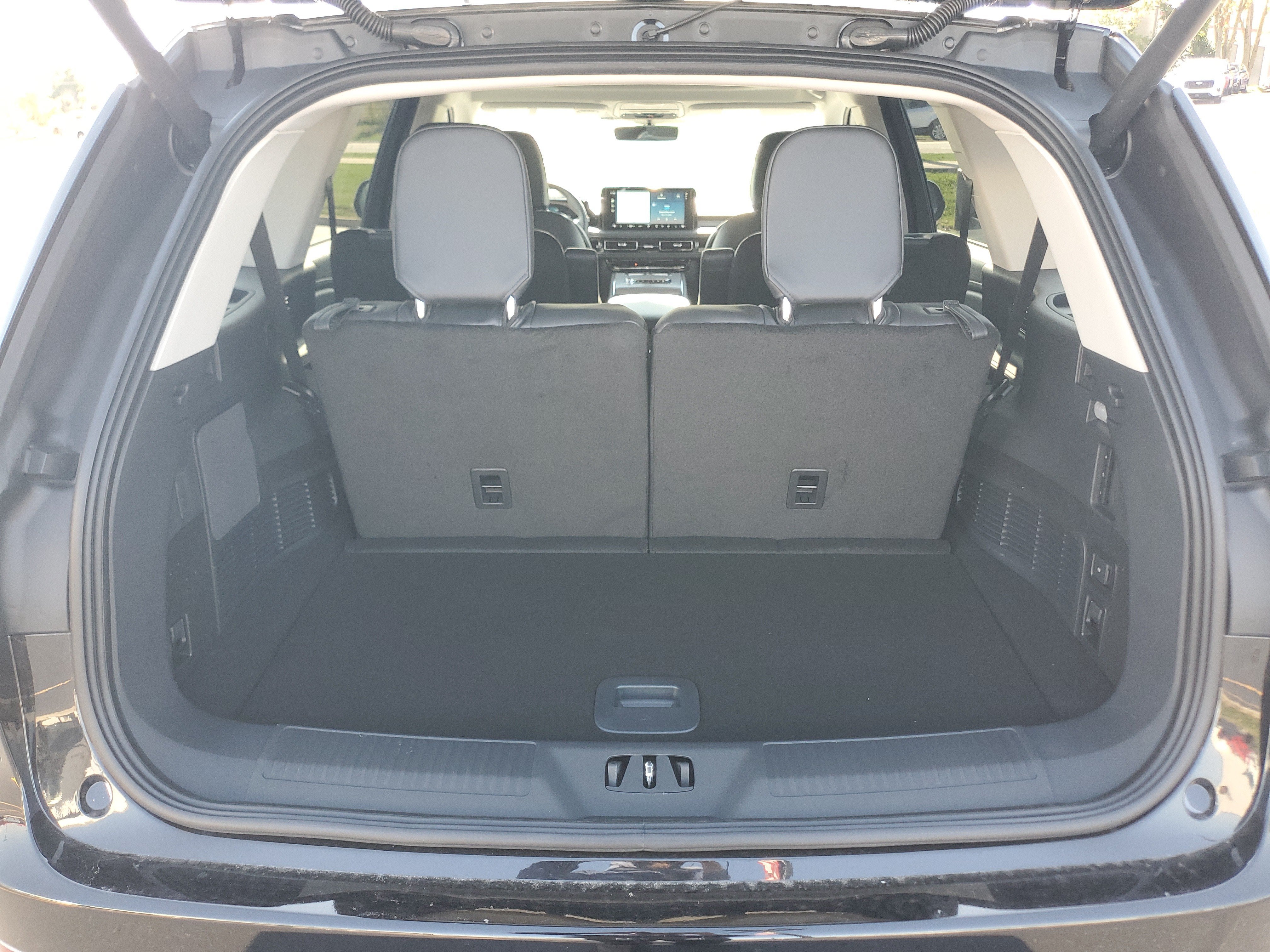 2027 Lincoln Aviator Premiere