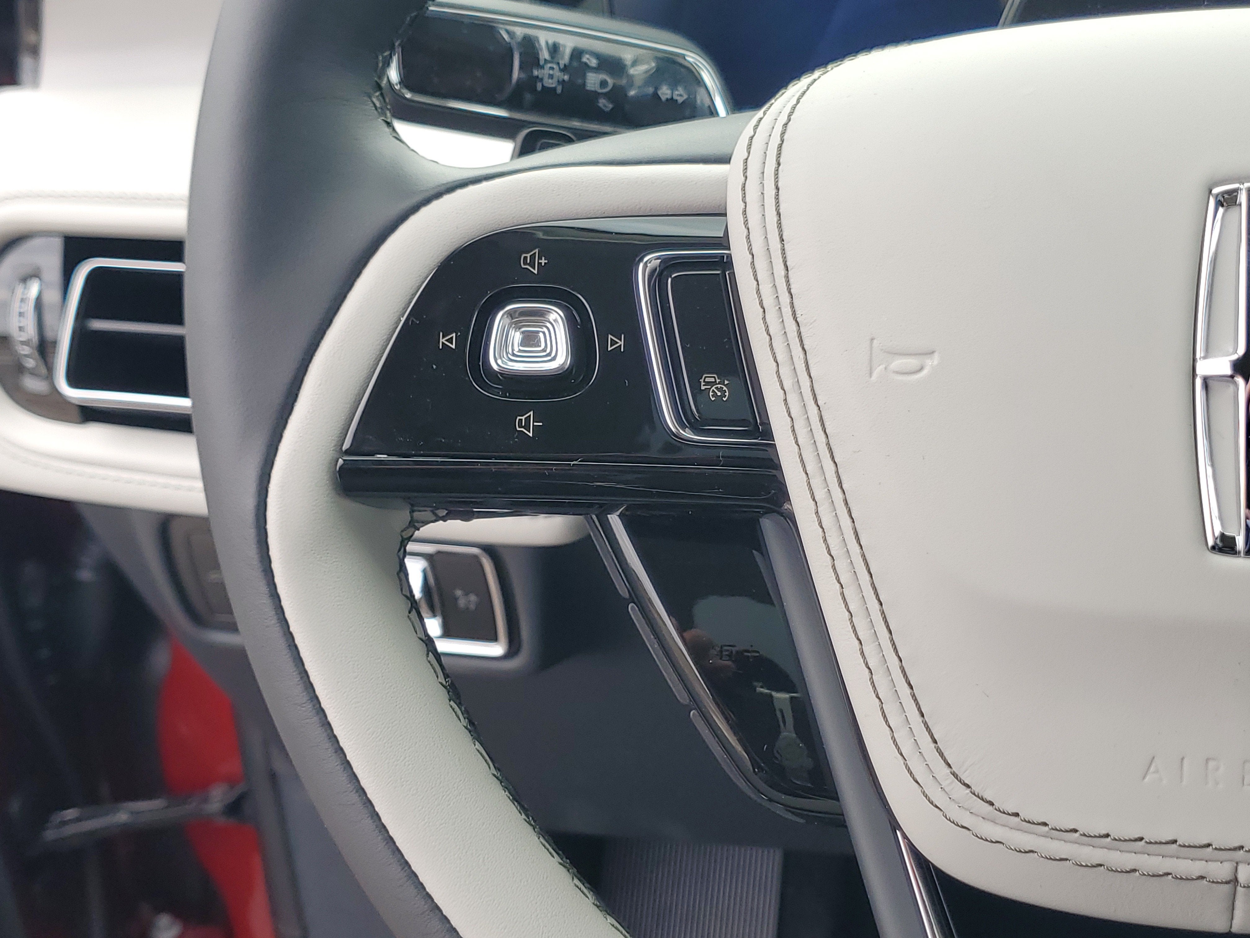 2027 Lincoln Aviator Reserve