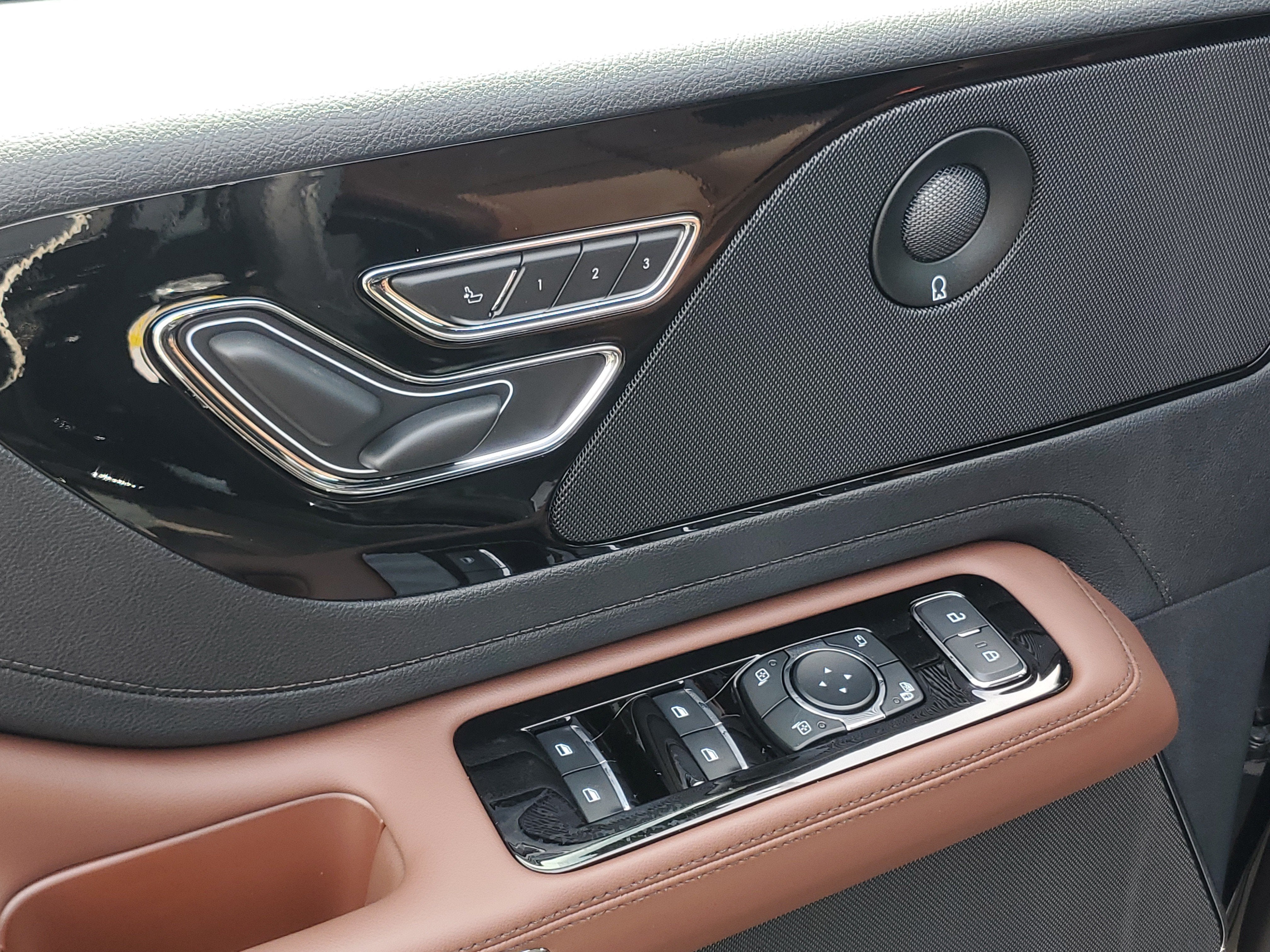 2027 Lincoln Aviator Reserve