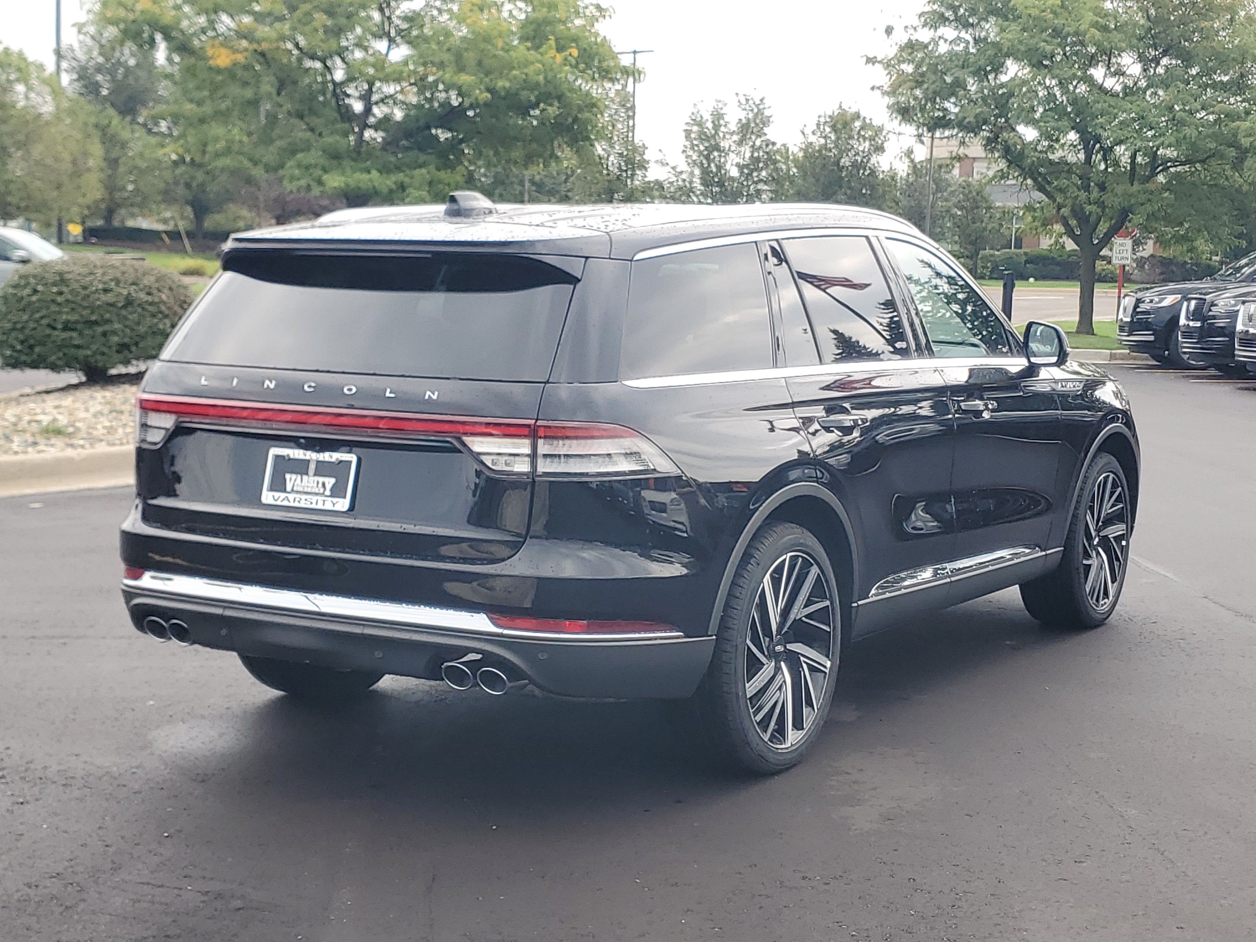 2027 Lincoln Aviator Reserve