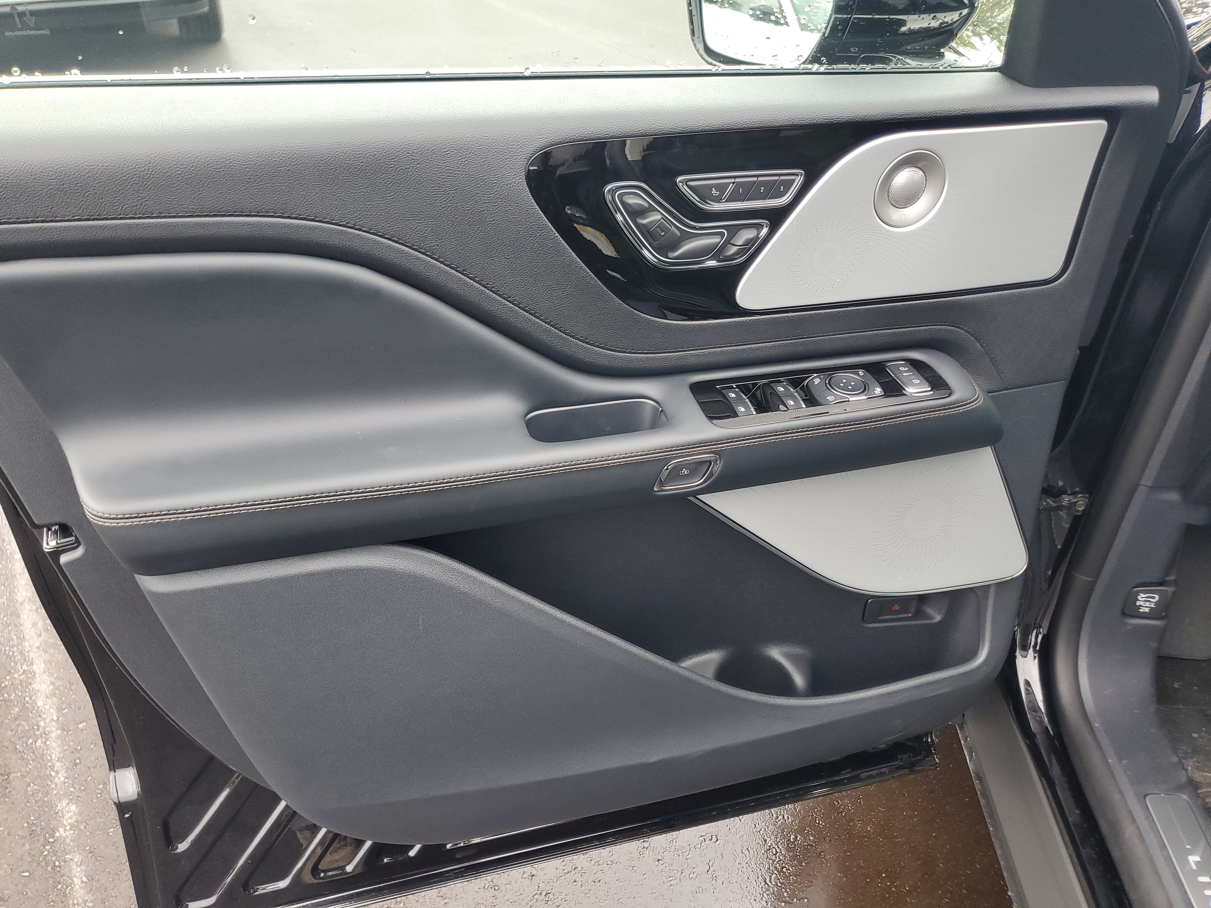 2027 Lincoln Aviator Reserve
