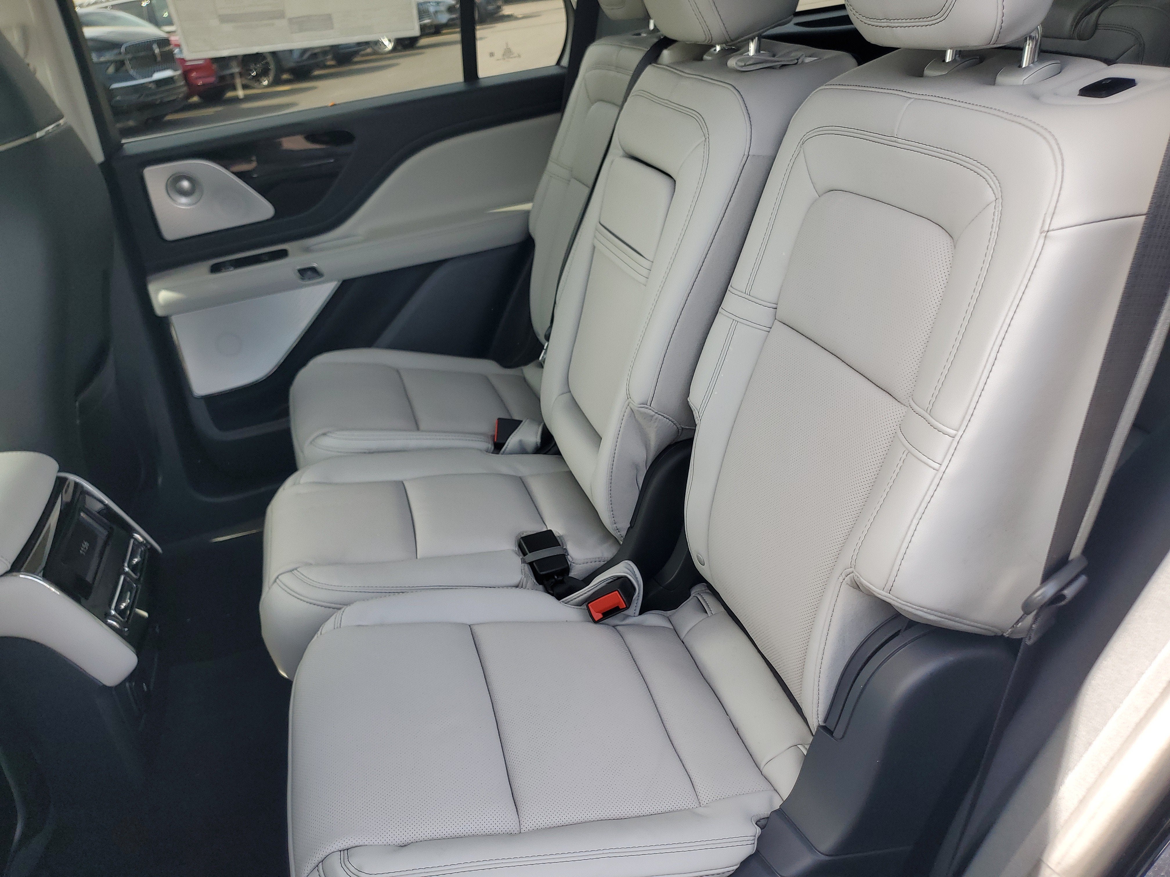 2027 Lincoln Aviator Reserve