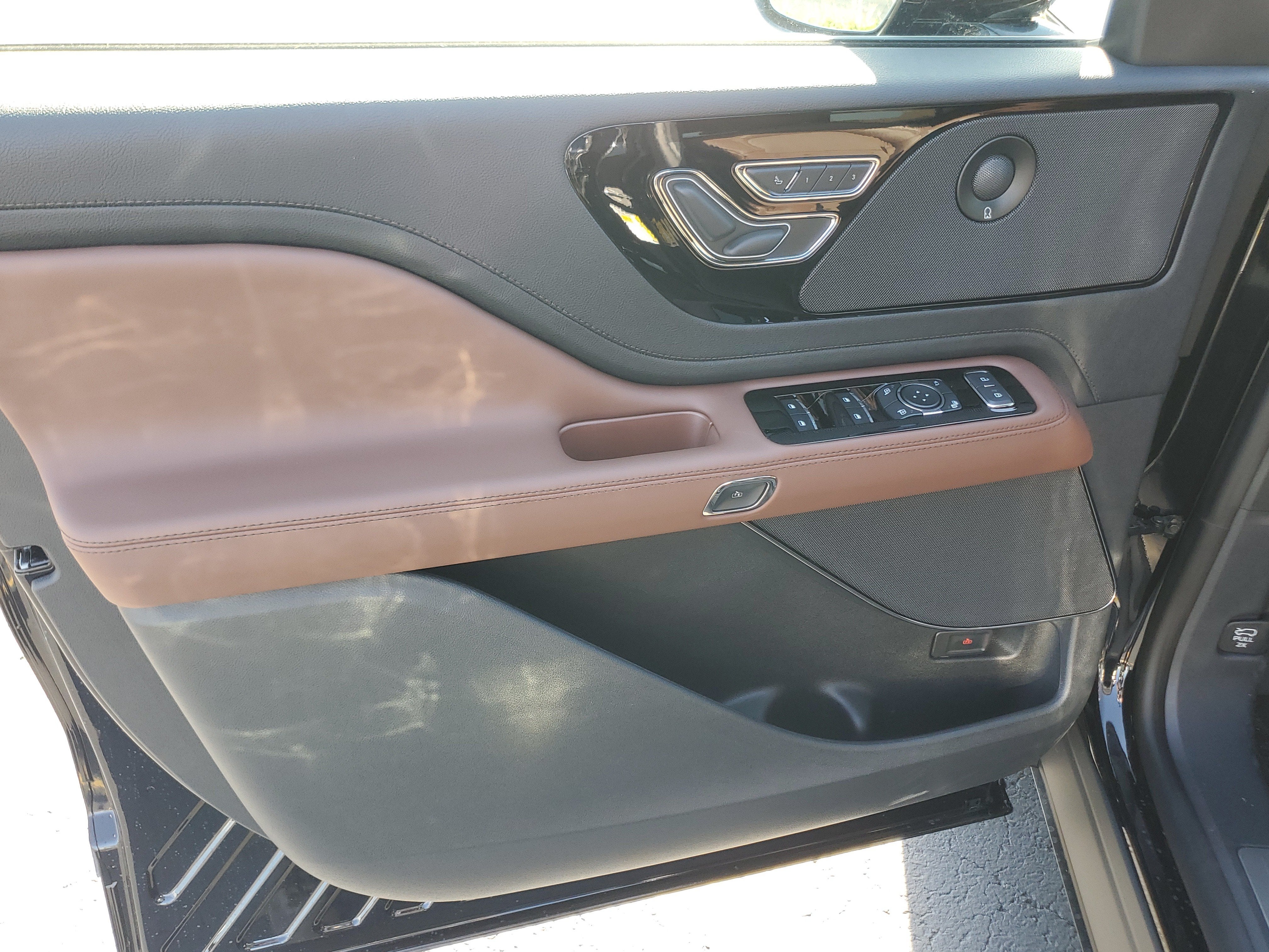 2027 Lincoln Aviator Reserve