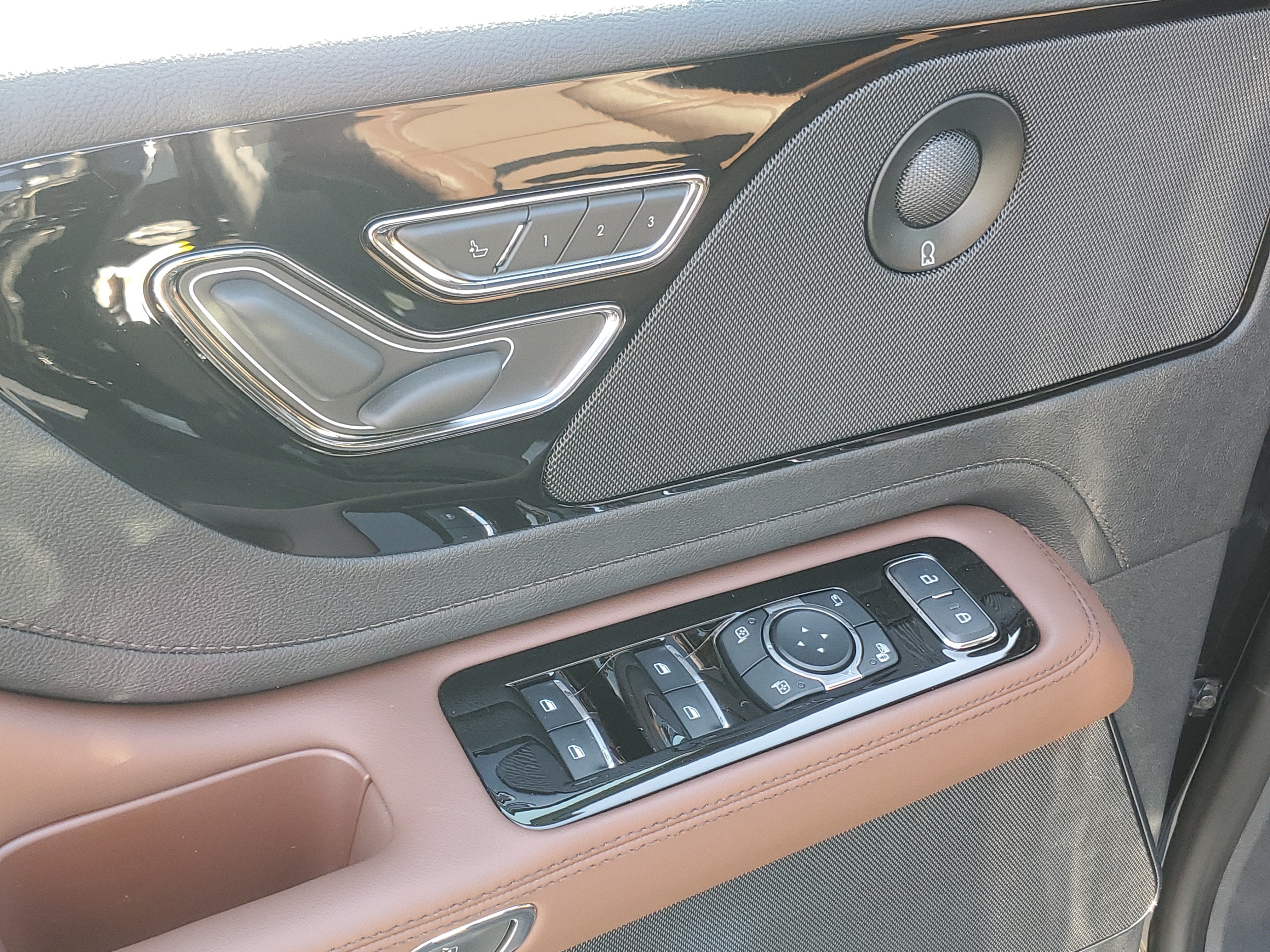 2027 Lincoln Aviator Reserve