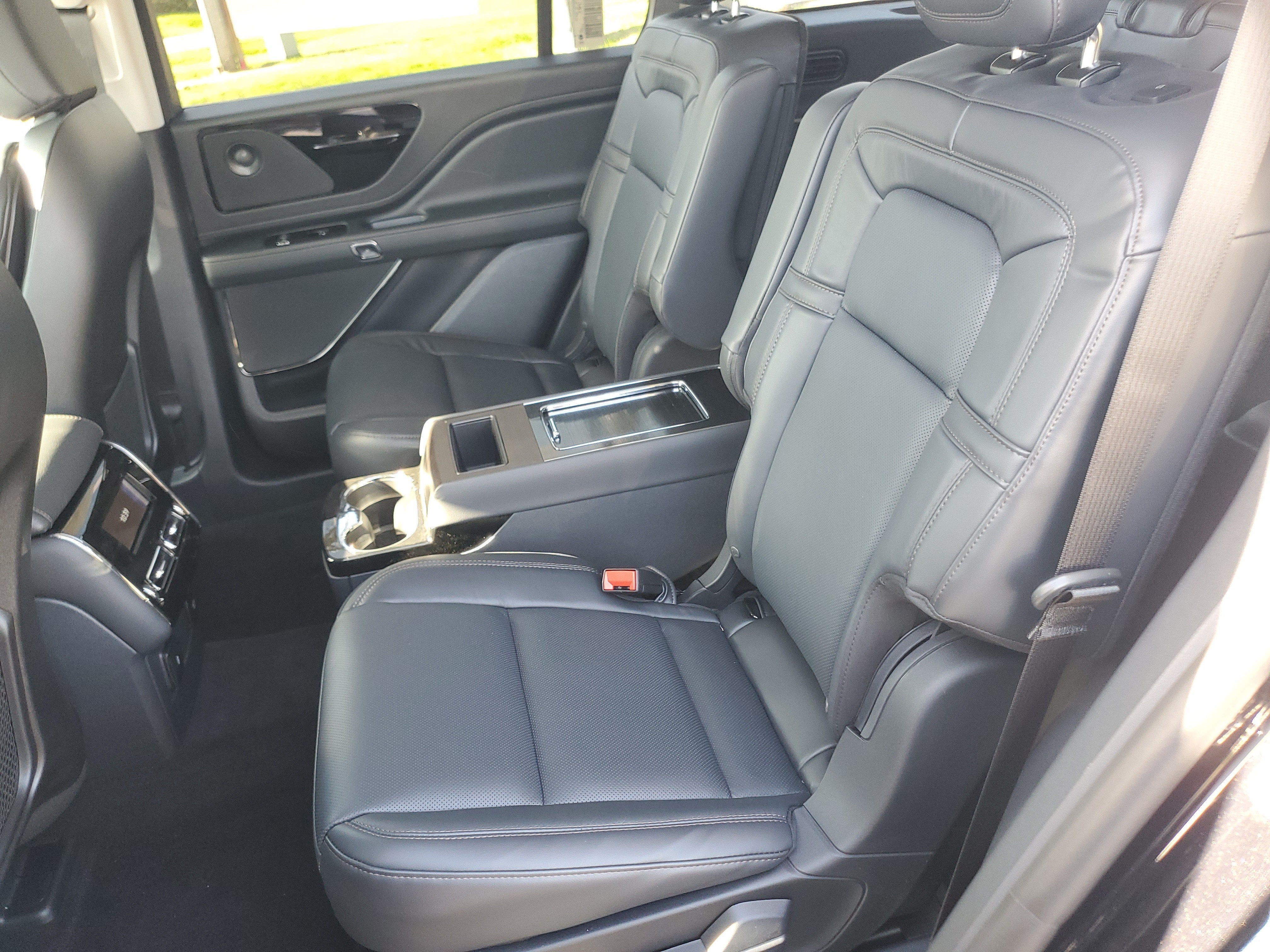 2027 Lincoln Aviator Reserve