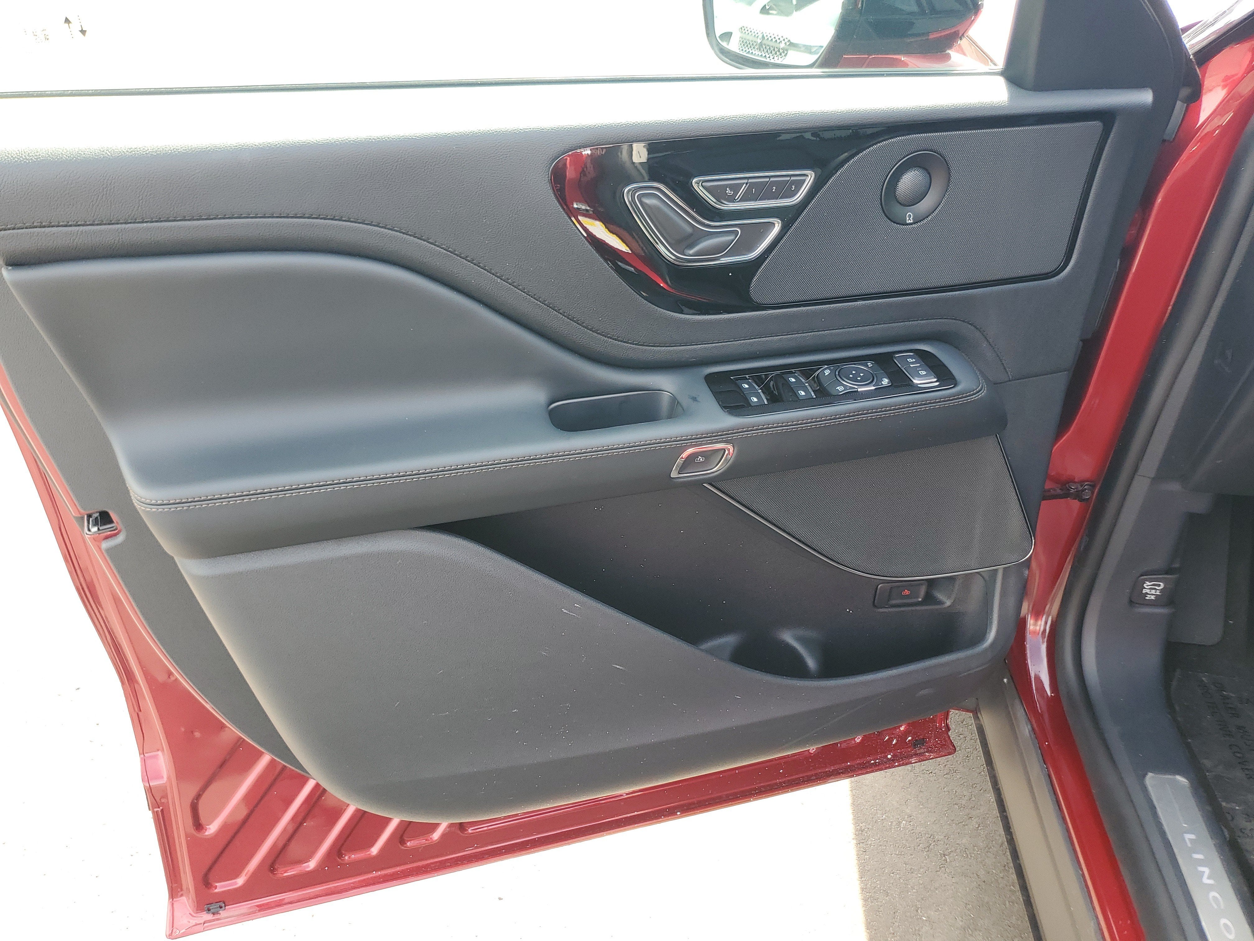 2027 Lincoln Aviator Reserve