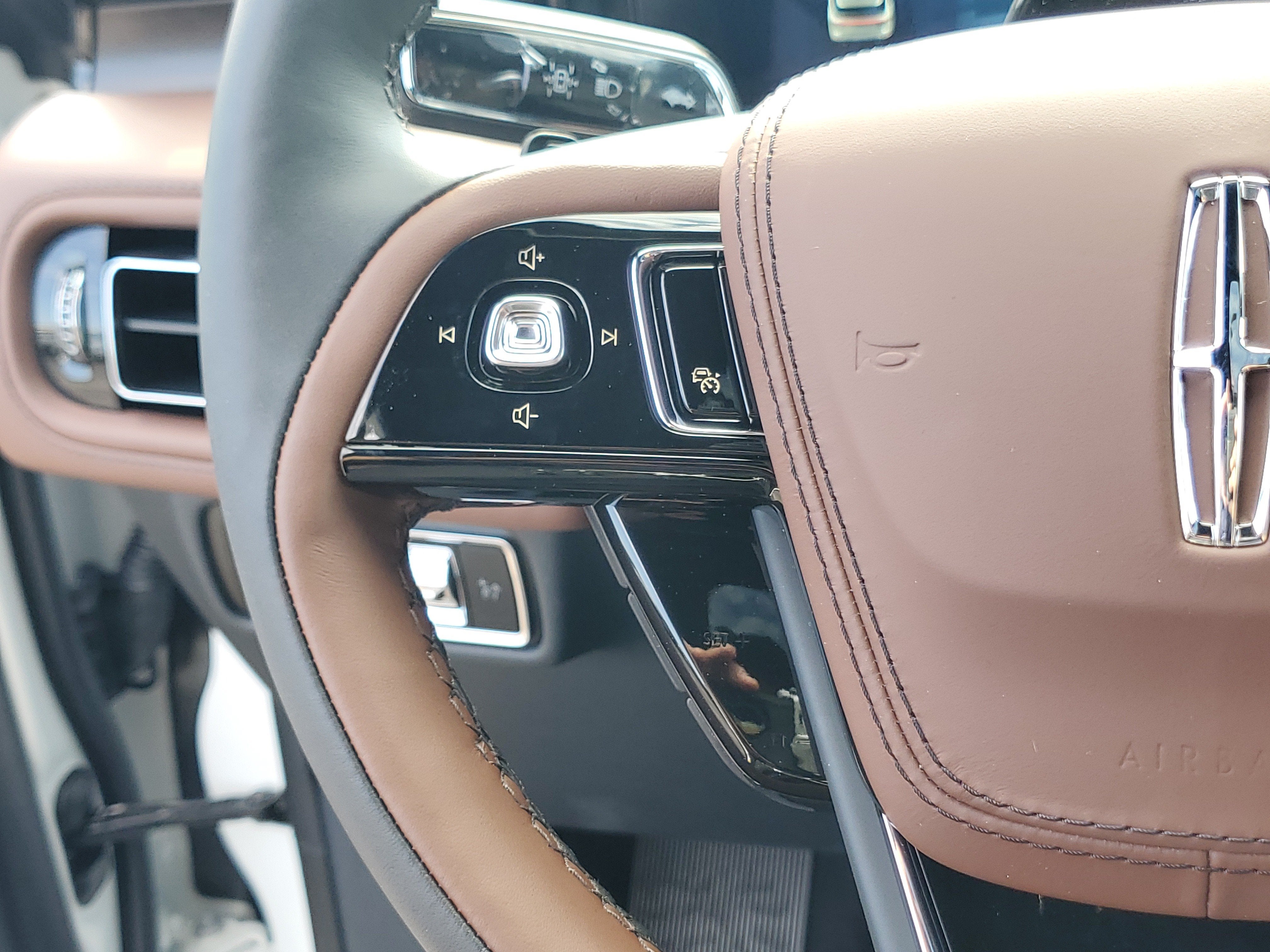 2027 Lincoln Aviator Reserve