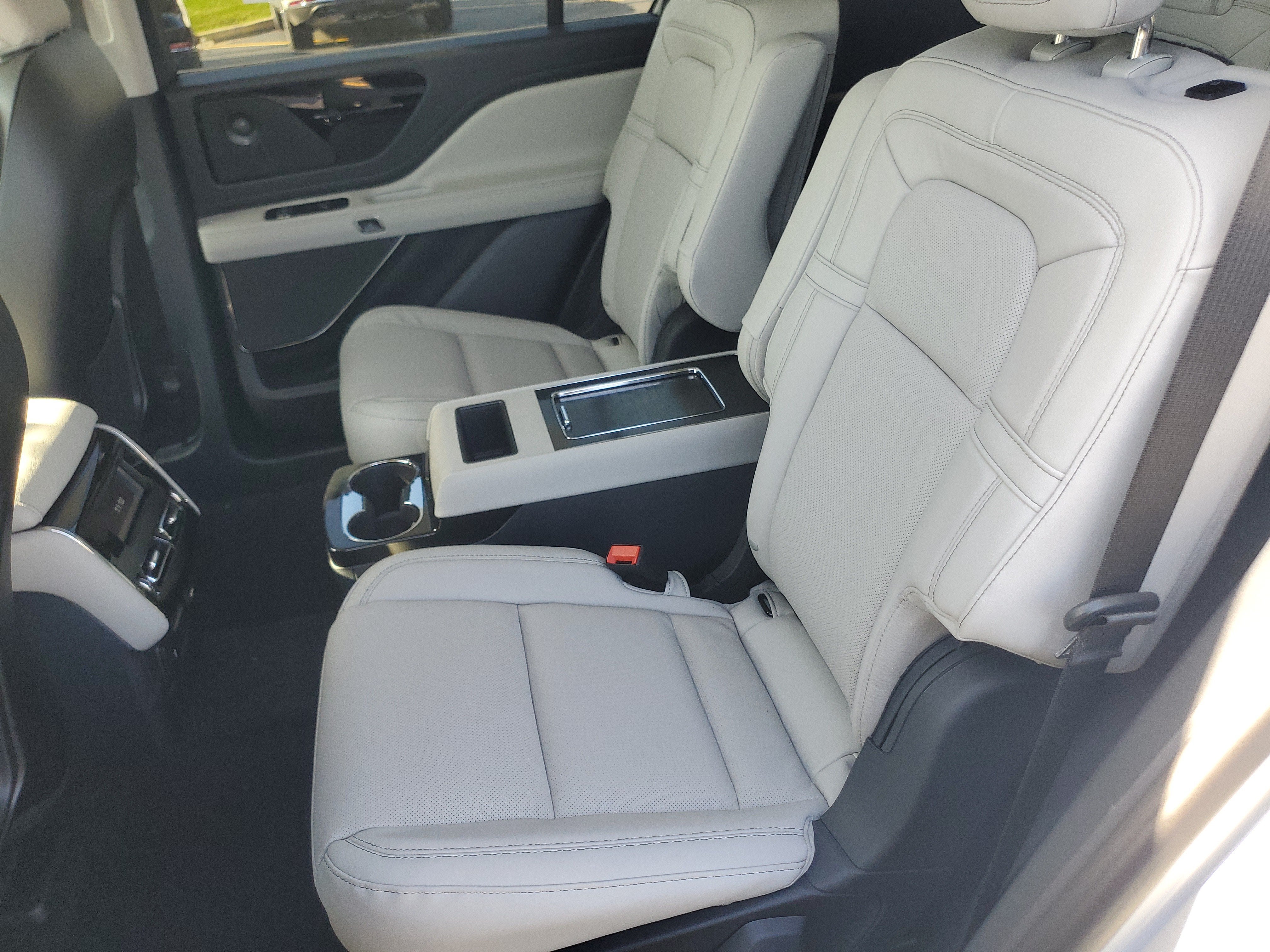 2027 Lincoln Aviator Reserve