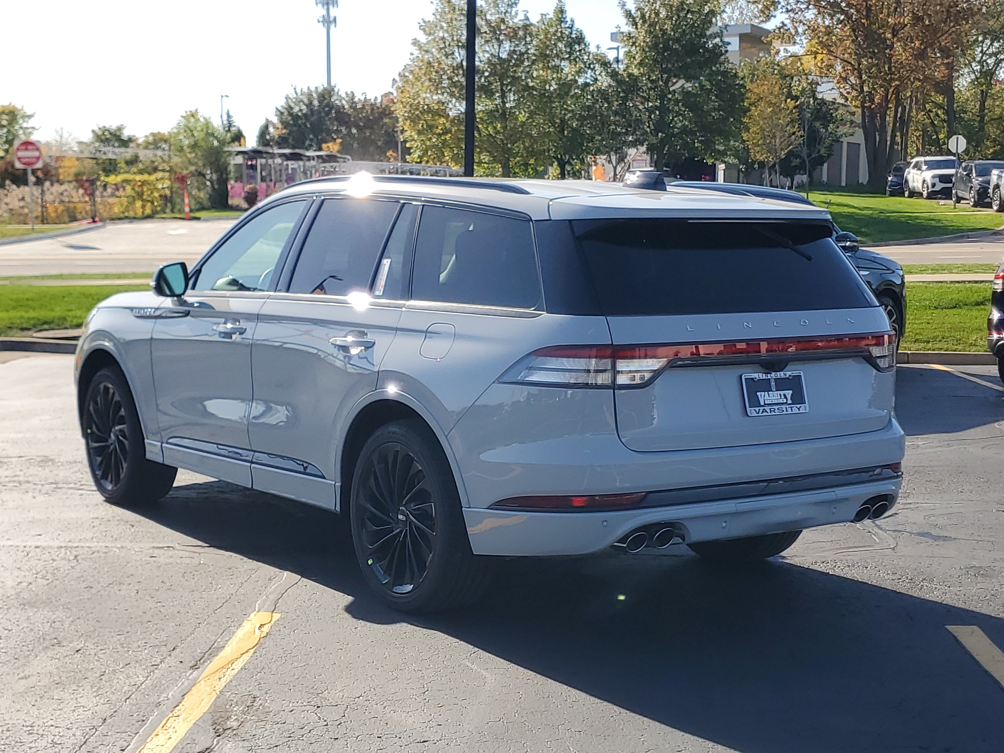 2027 Lincoln Aviator Reserve
