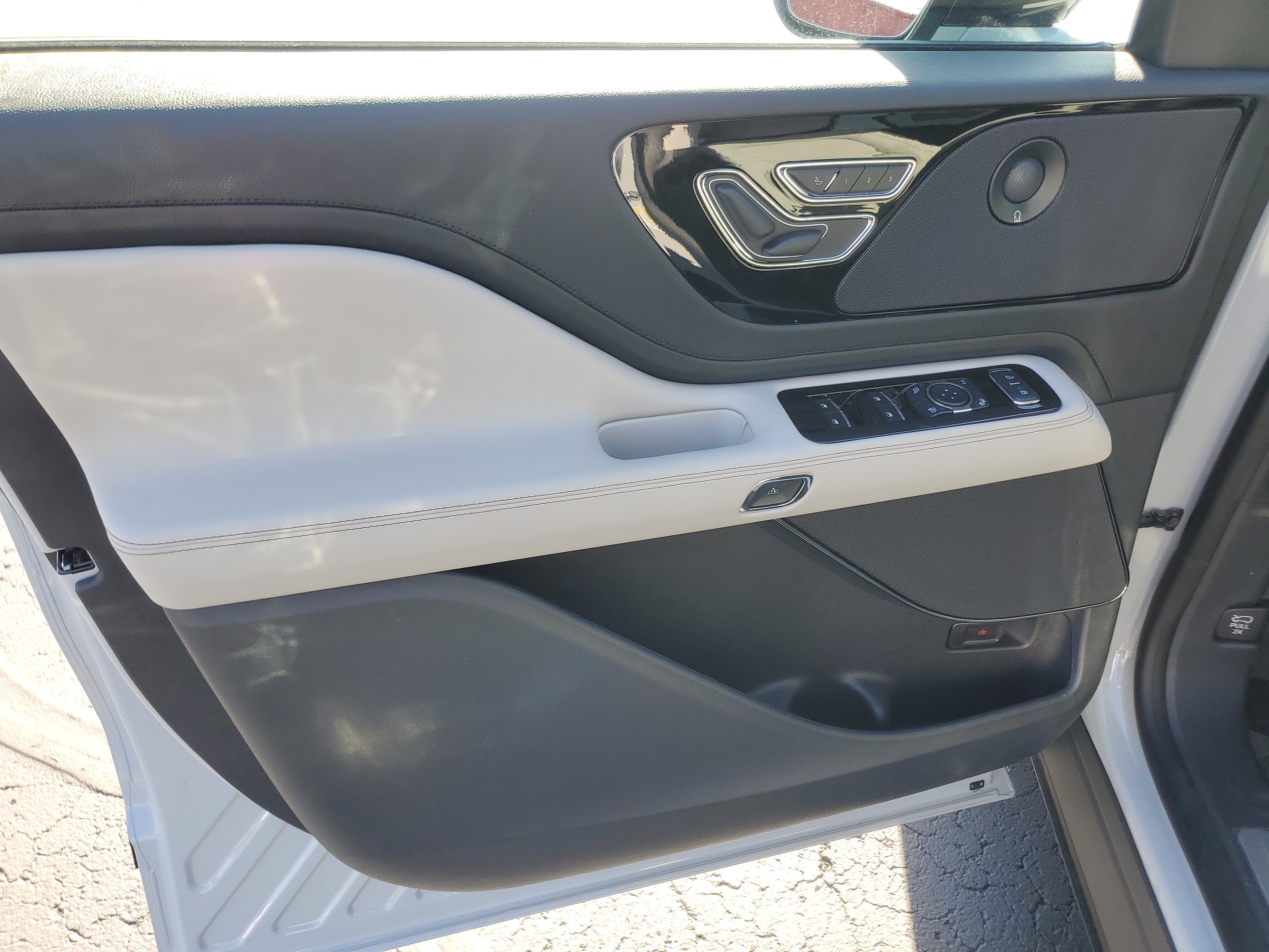 2027 Lincoln Aviator Reserve
