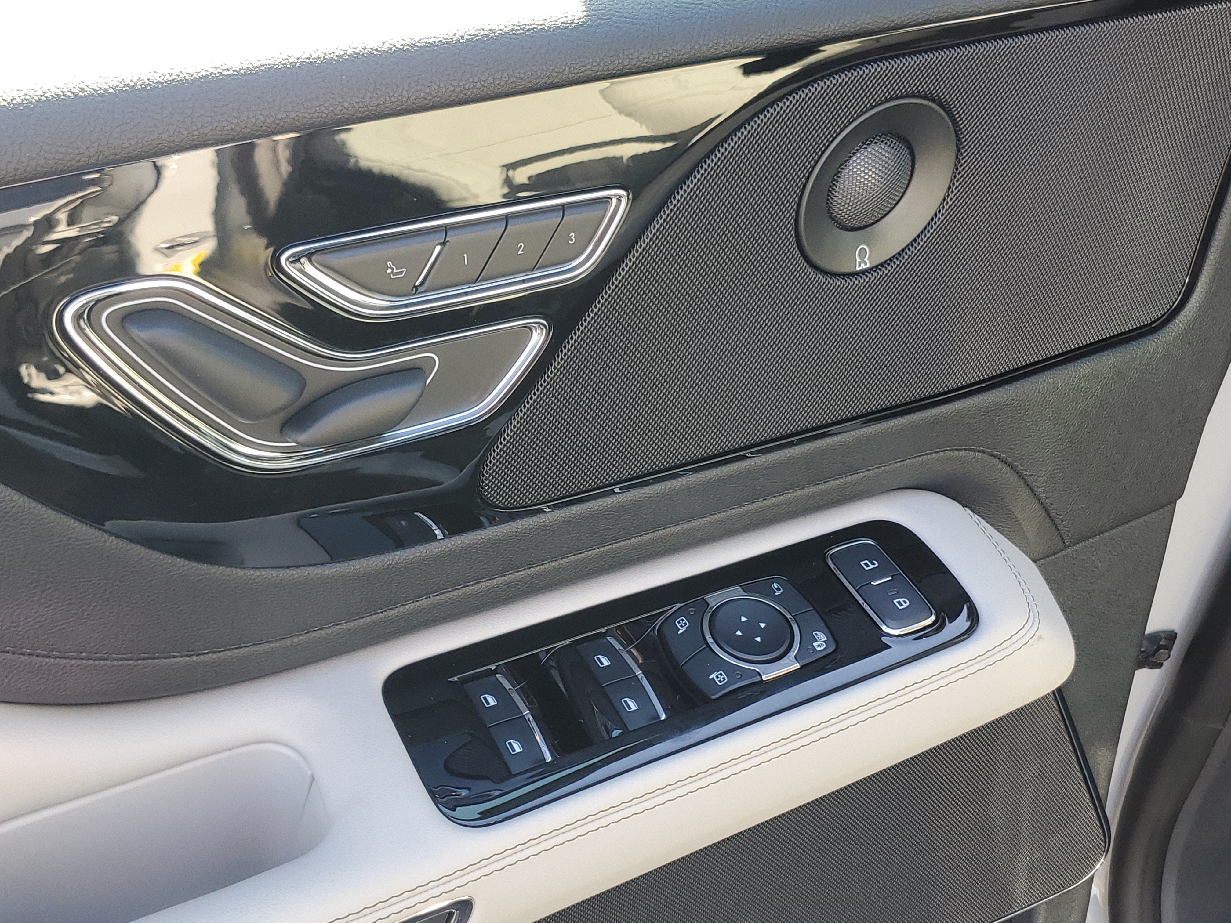 2027 Lincoln Aviator Reserve