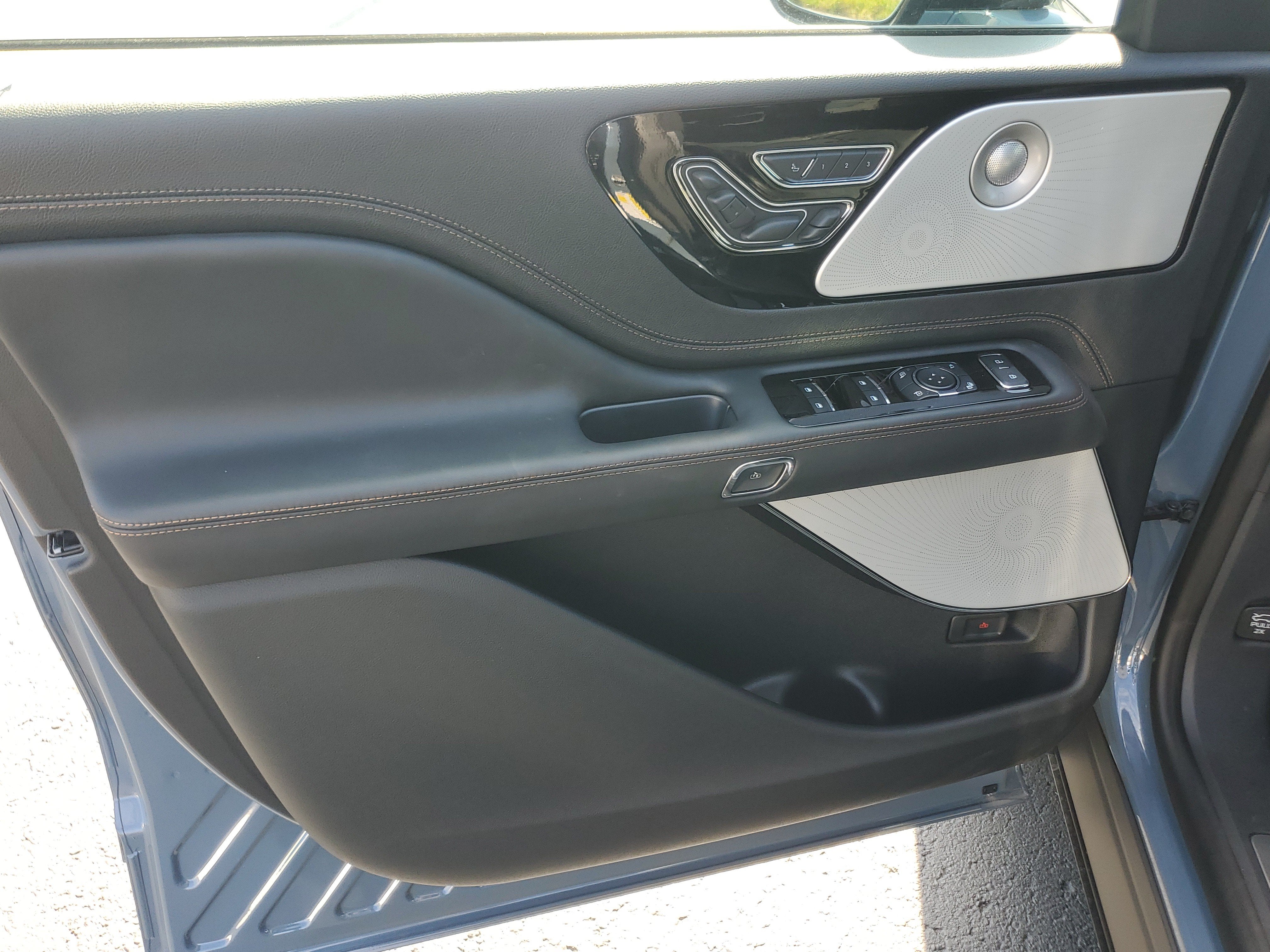 2027 Lincoln Aviator Black Label
