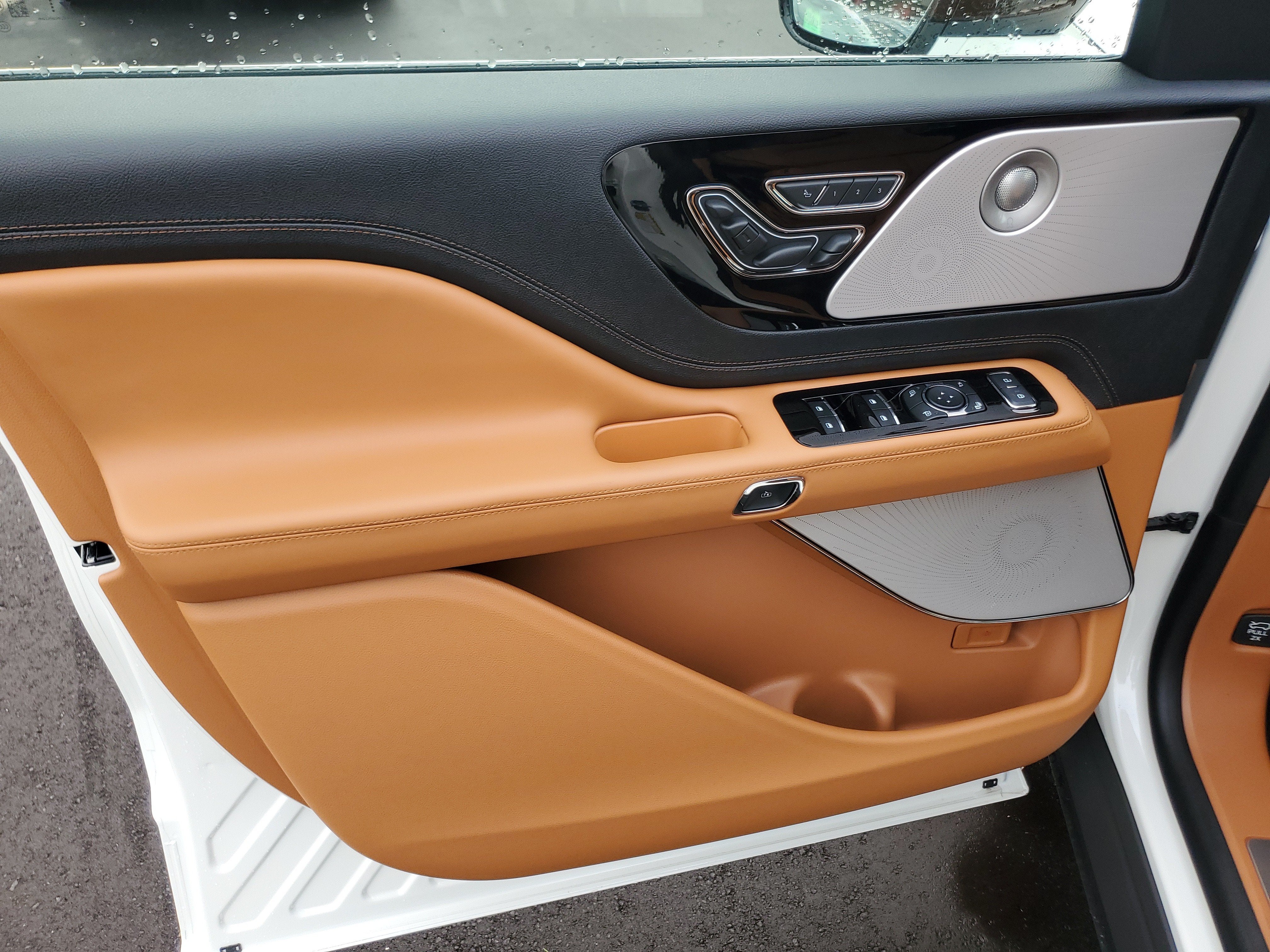 2027 Lincoln Aviator Black Label