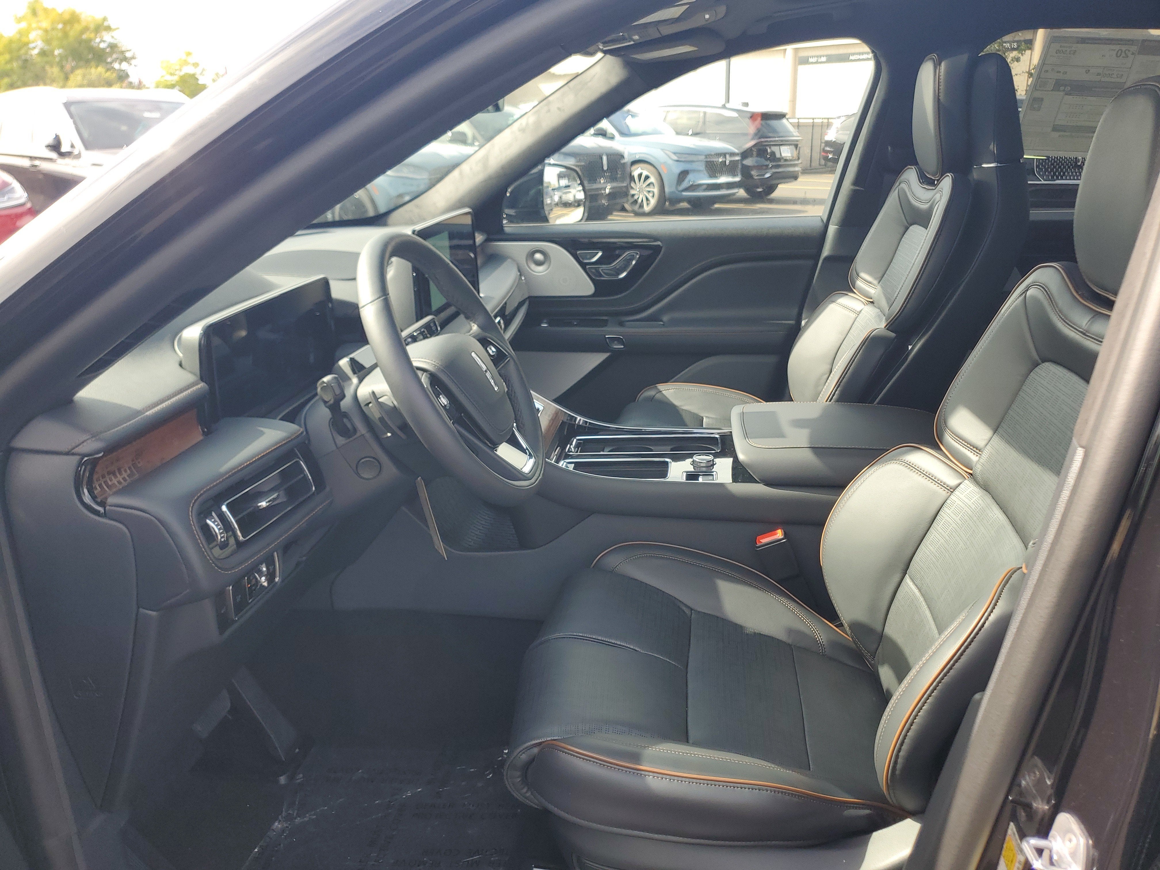 2027 Lincoln Aviator Black Label