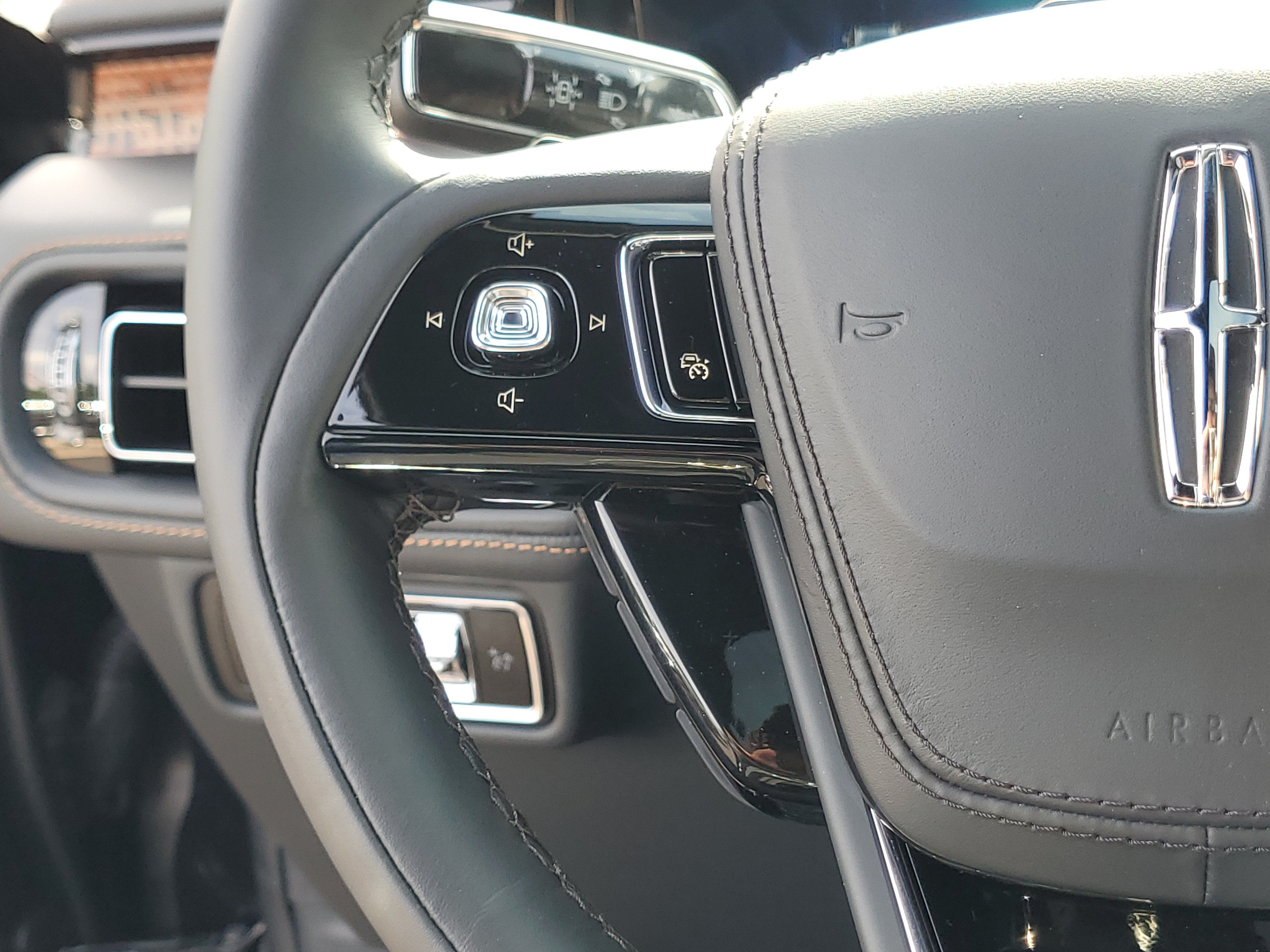 2027 Lincoln Aviator Black Label