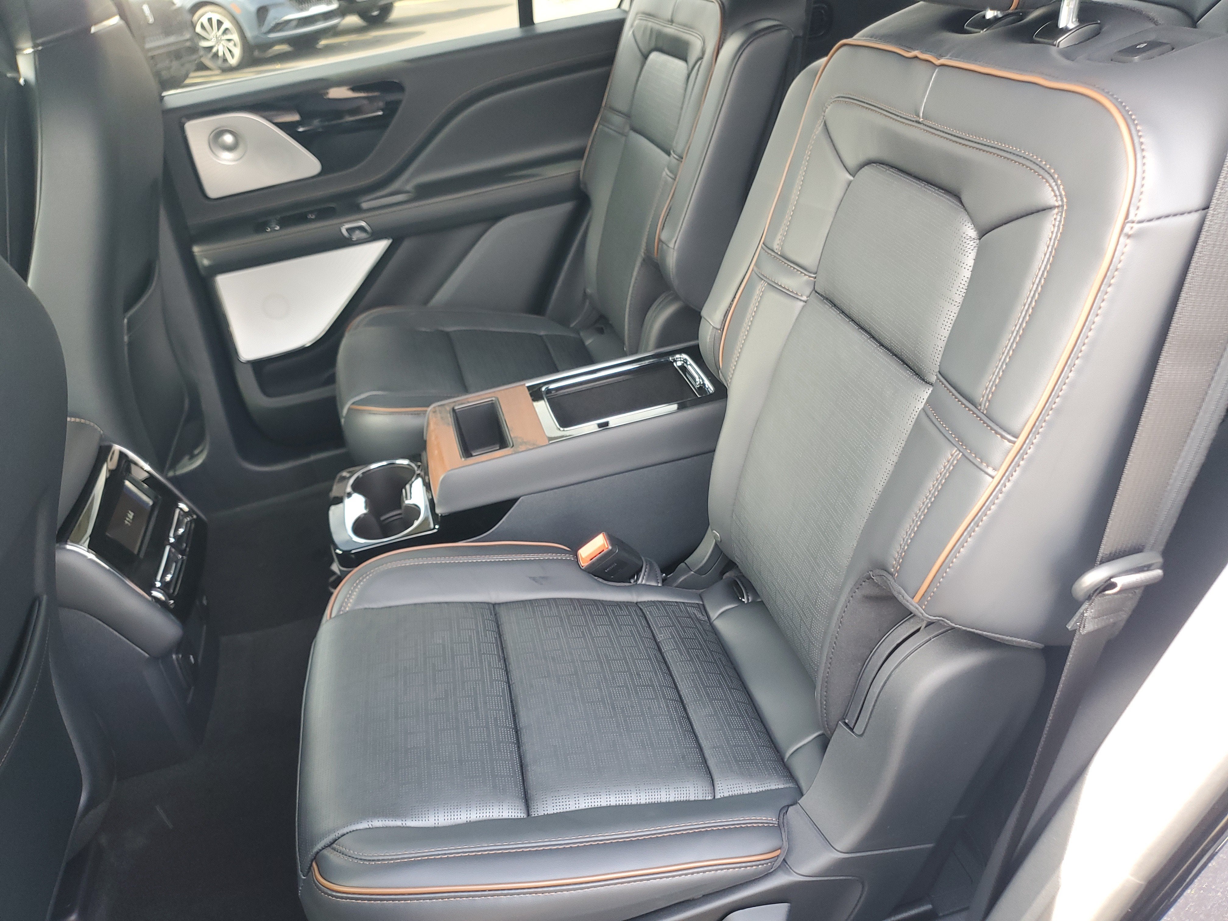 2027 Lincoln Aviator Black Label