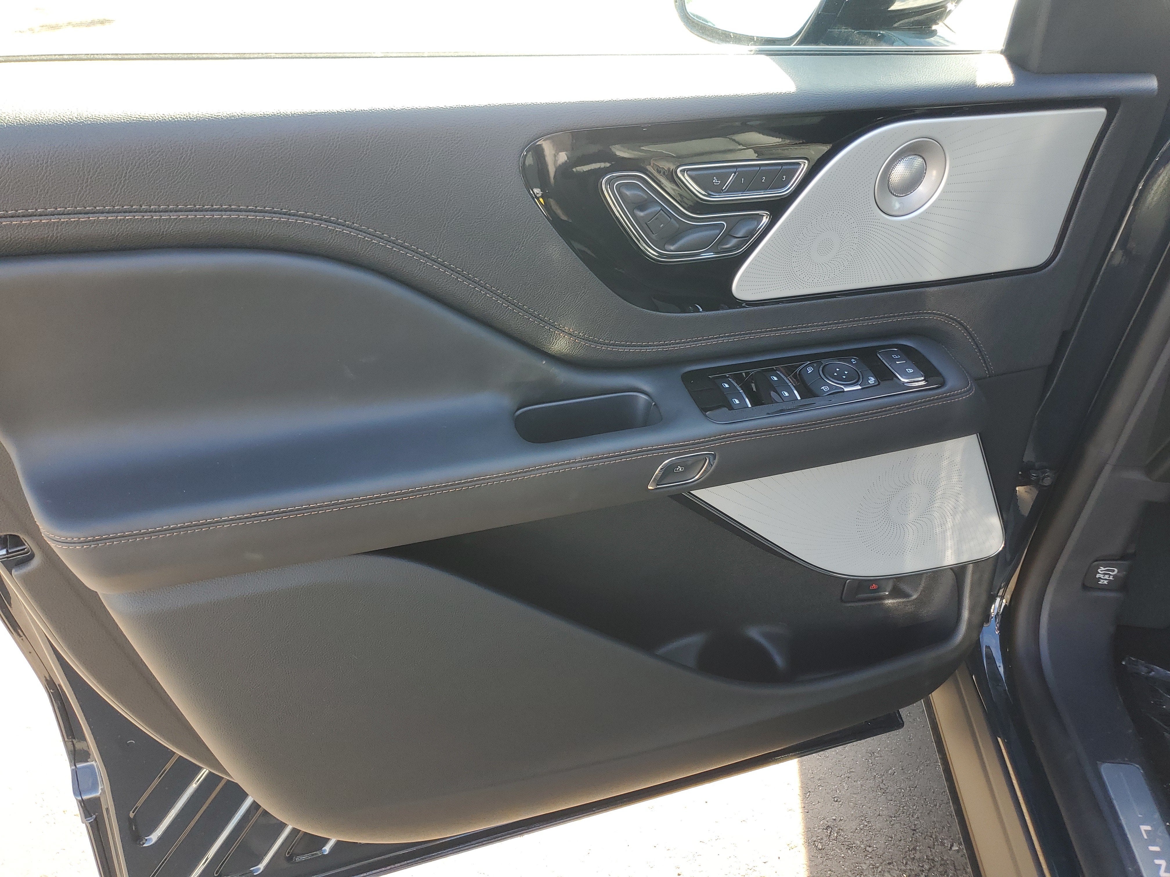 2027 Lincoln Aviator Black Label