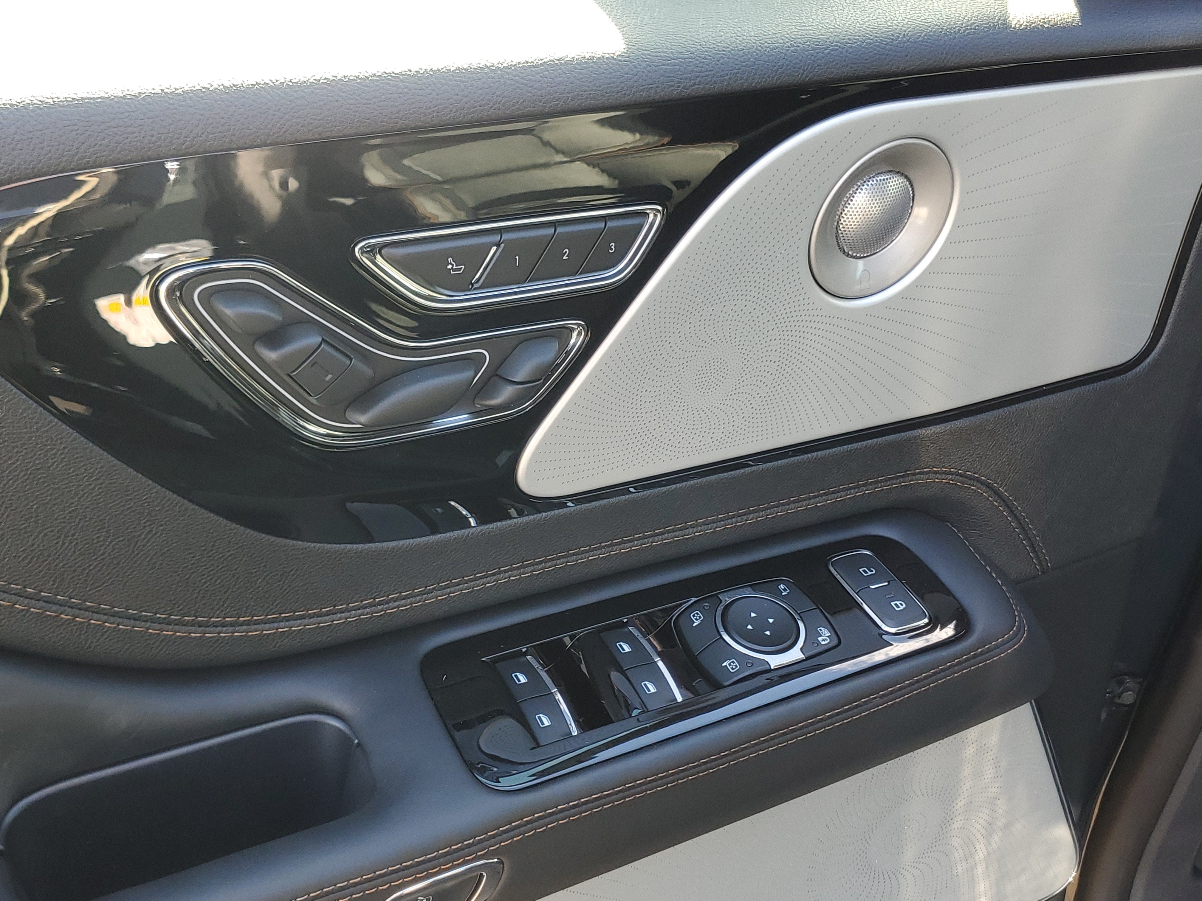 2027 Lincoln Aviator Black Label