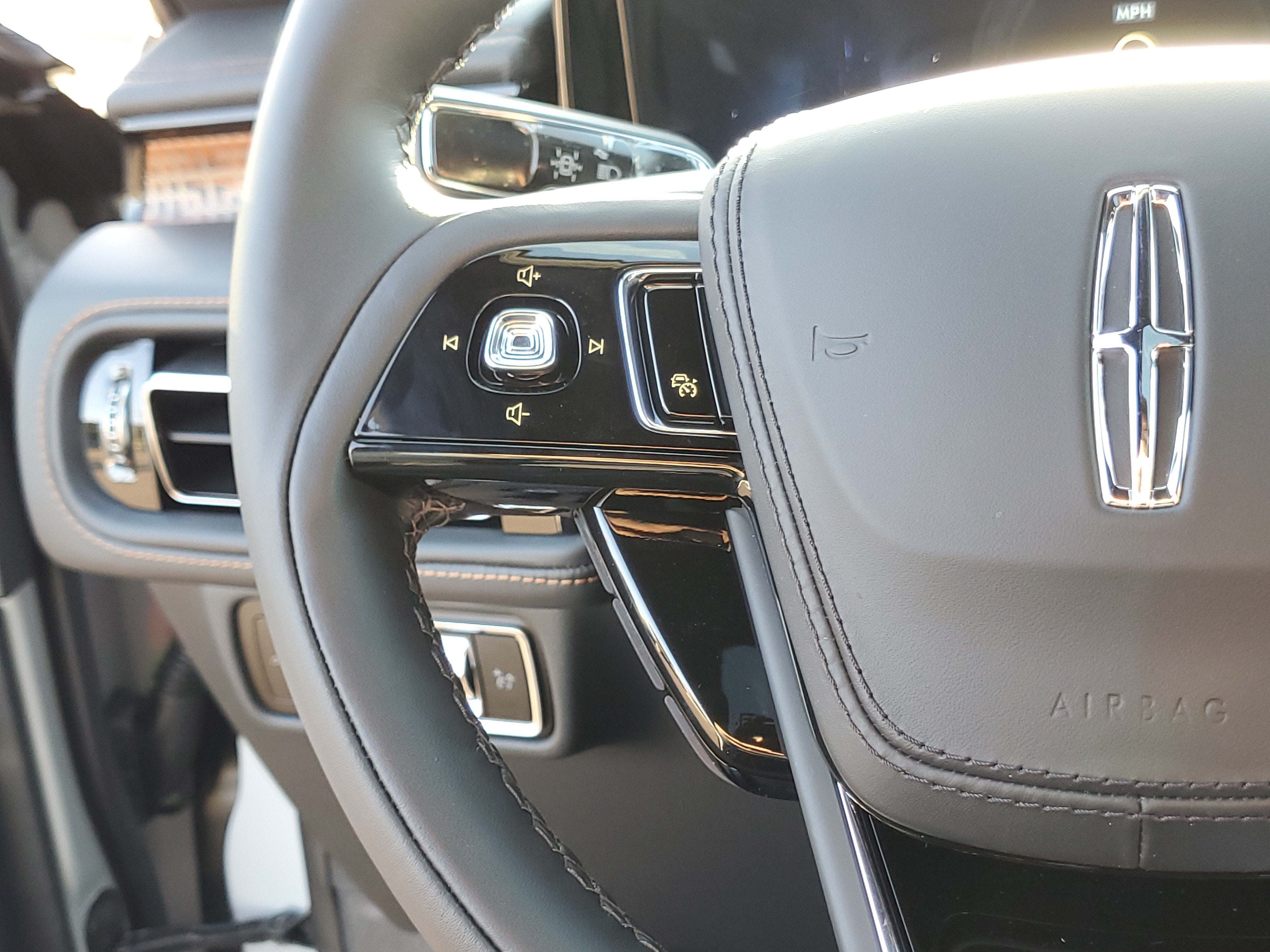 2027 Lincoln Aviator Black Label