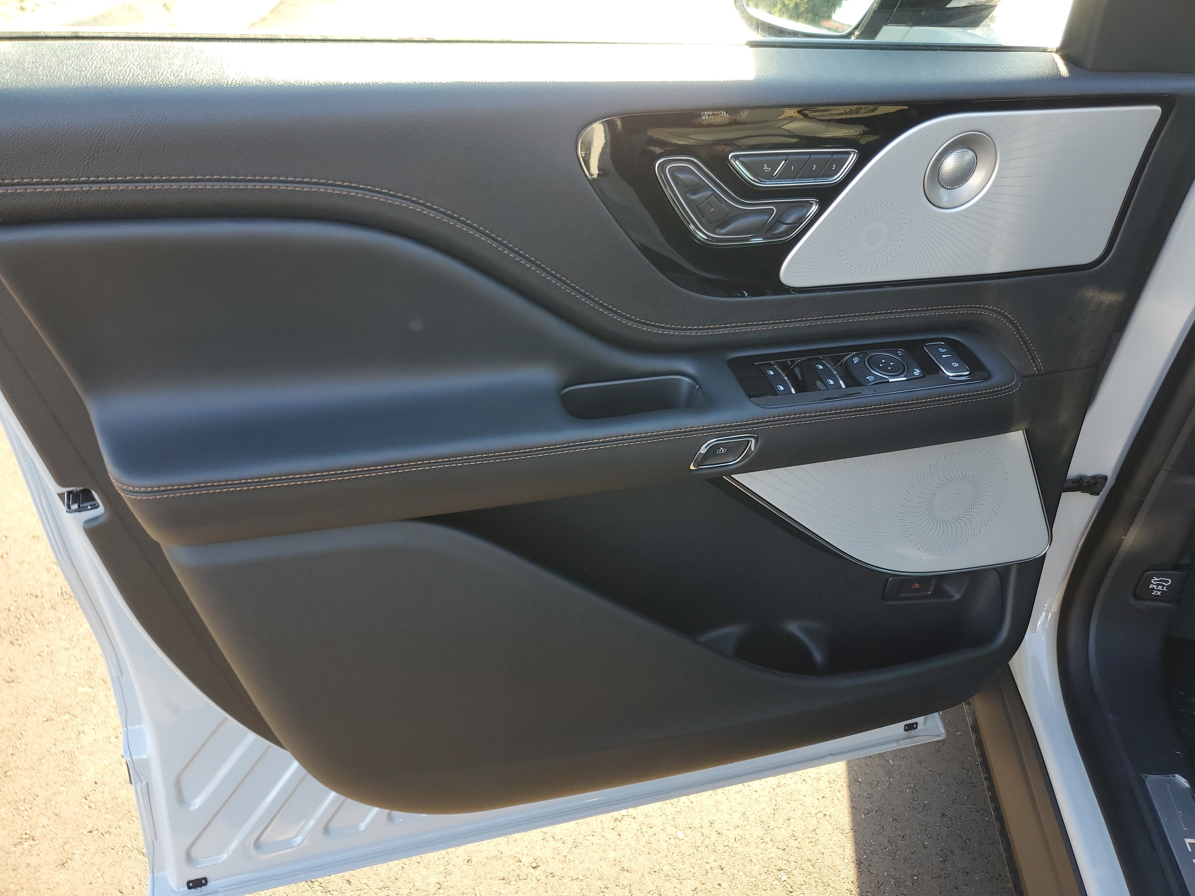 2027 Lincoln Aviator Black Label
