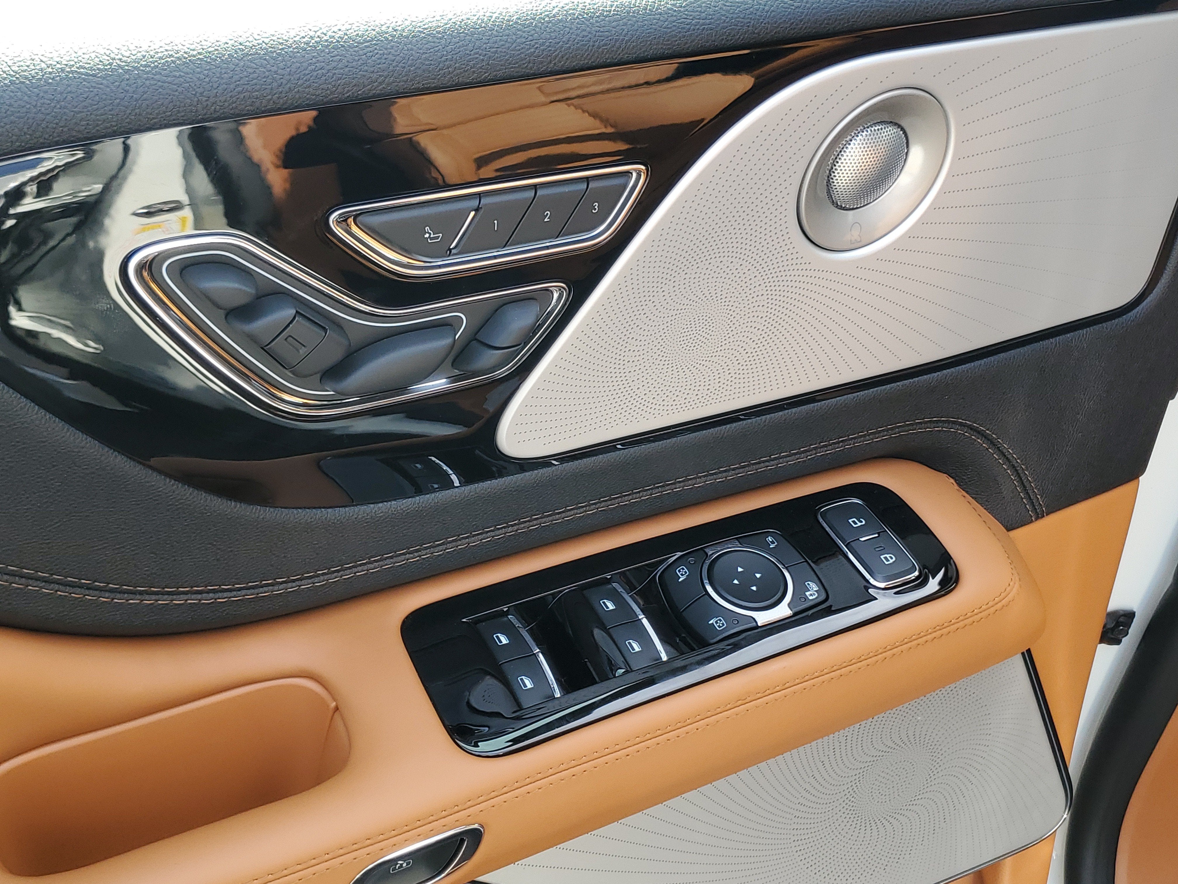 2027 Lincoln Aviator Black Label