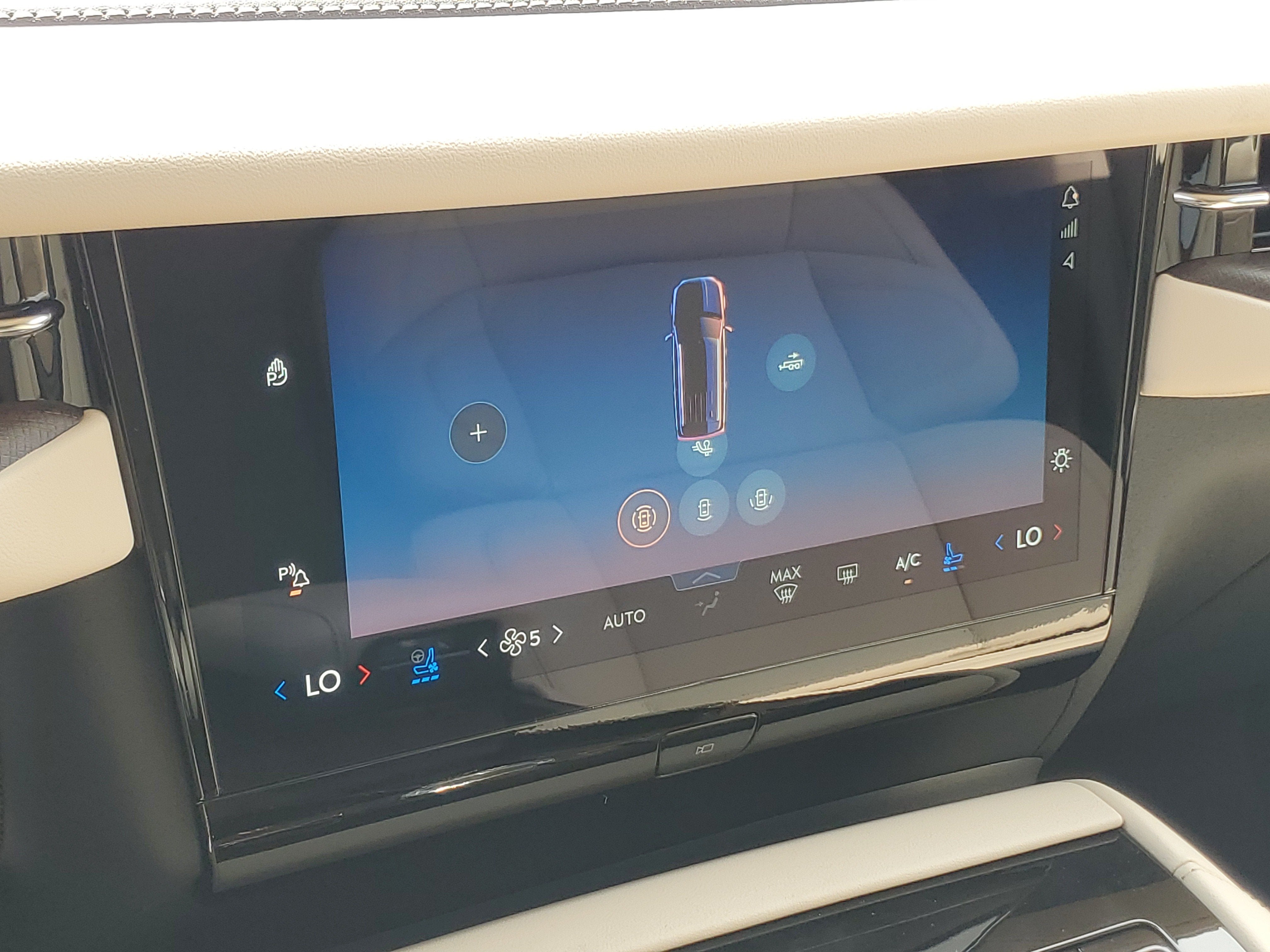 2027 Lincoln Navigator Reserve