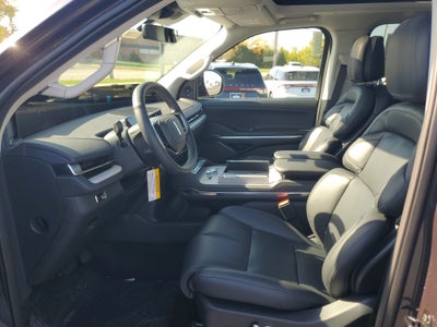 2027 Lincoln Navigator Reserve