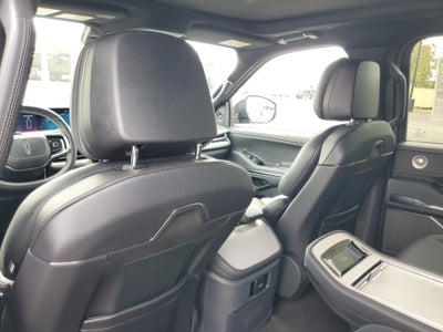 2027 Lincoln Navigator Reserve