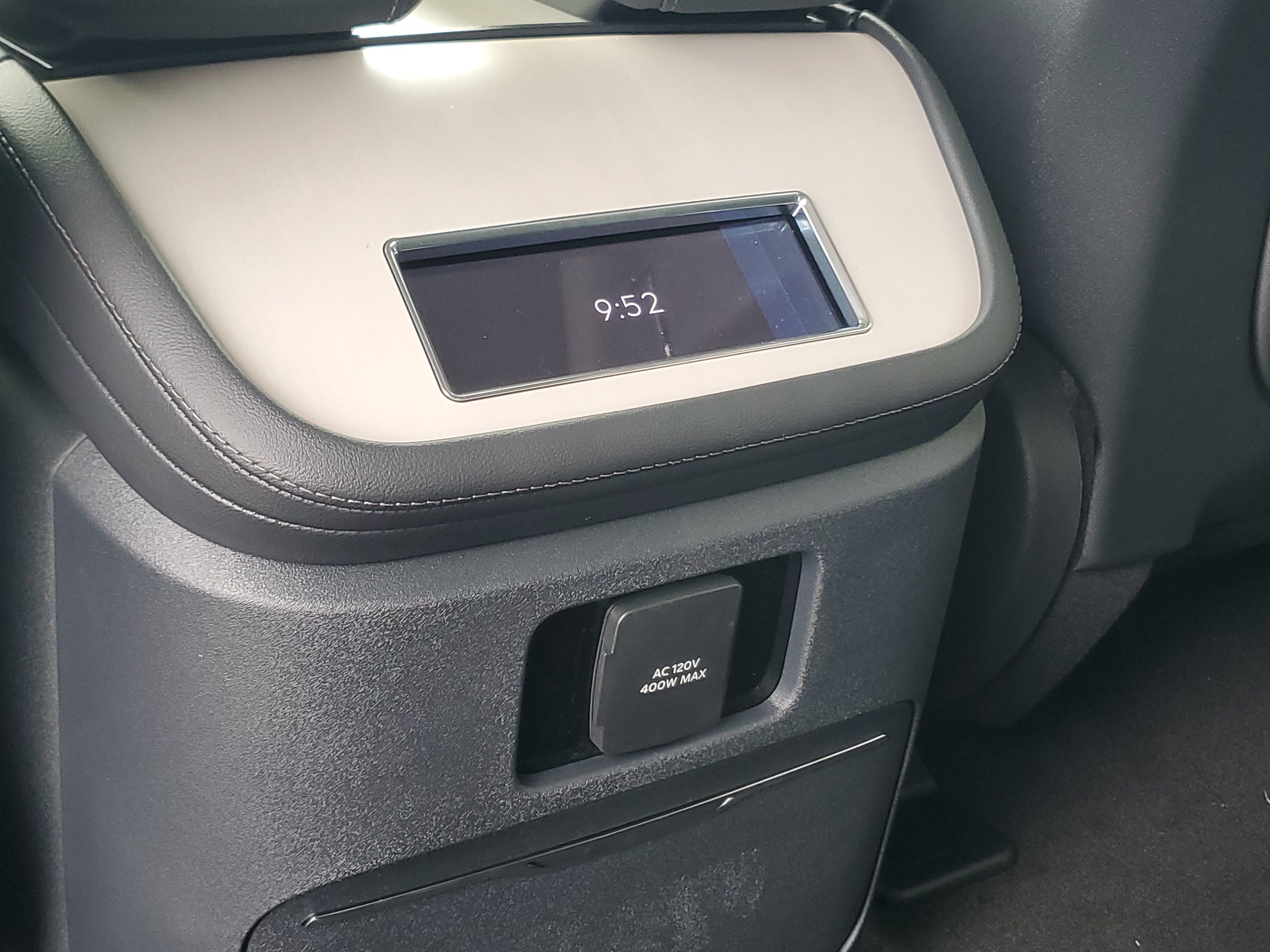 2027 Lincoln Navigator Reserve