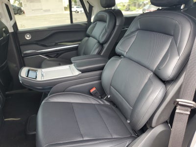 2027 Lincoln Navigator Reserve
