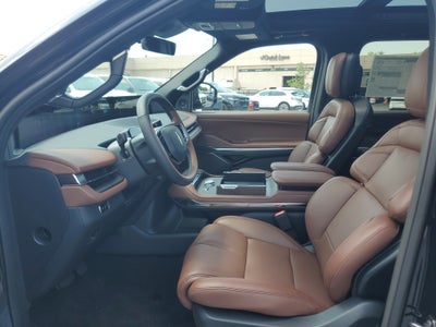 2027 Lincoln Navigator Reserve