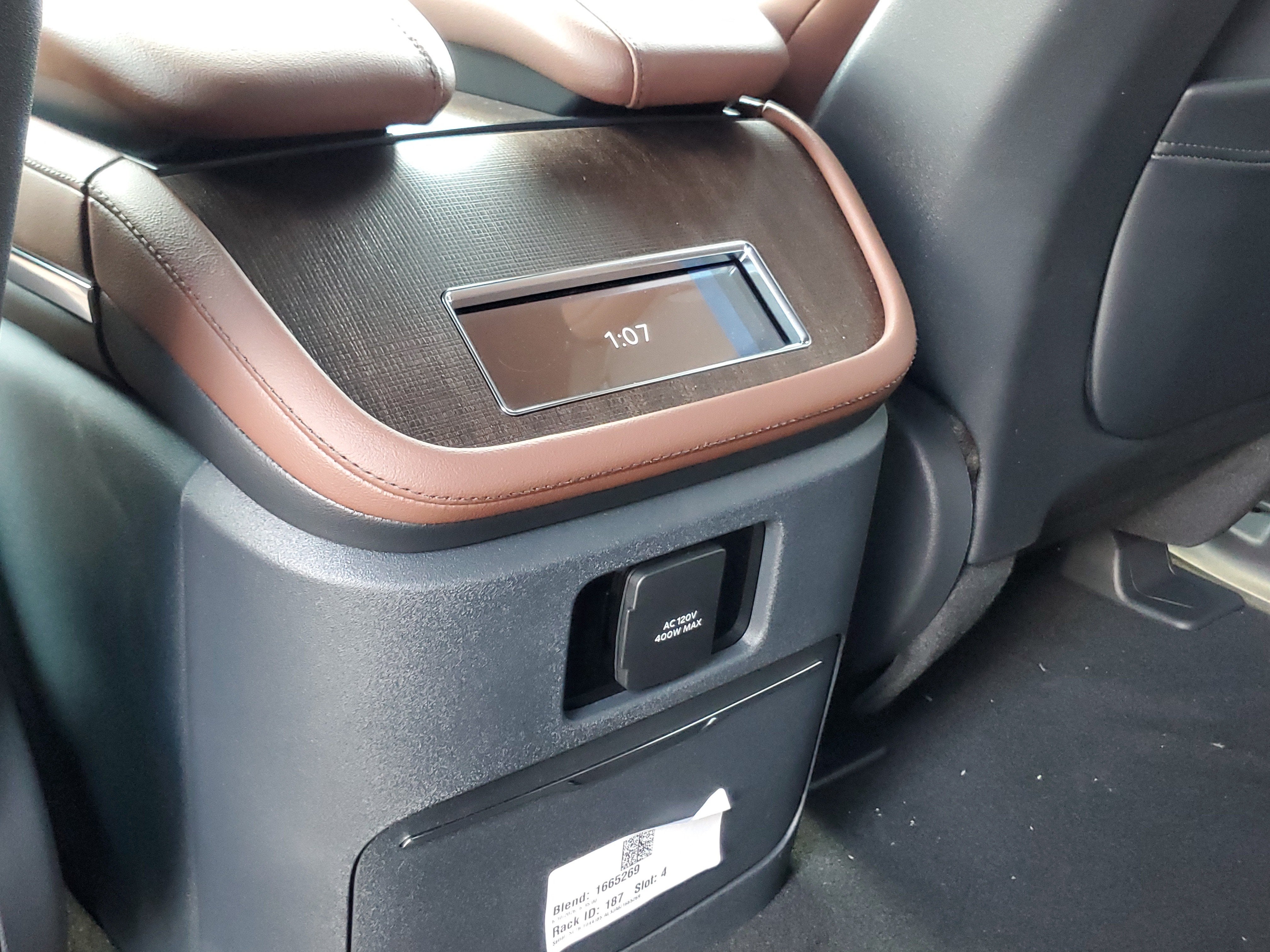 2027 Lincoln Navigator Reserve
