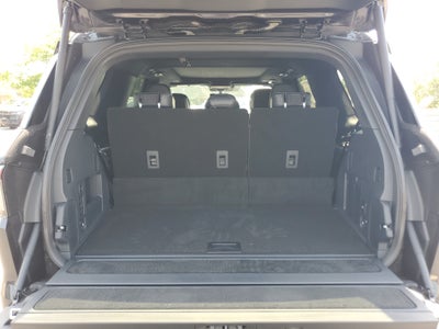 2027 Lincoln Navigator Reserve