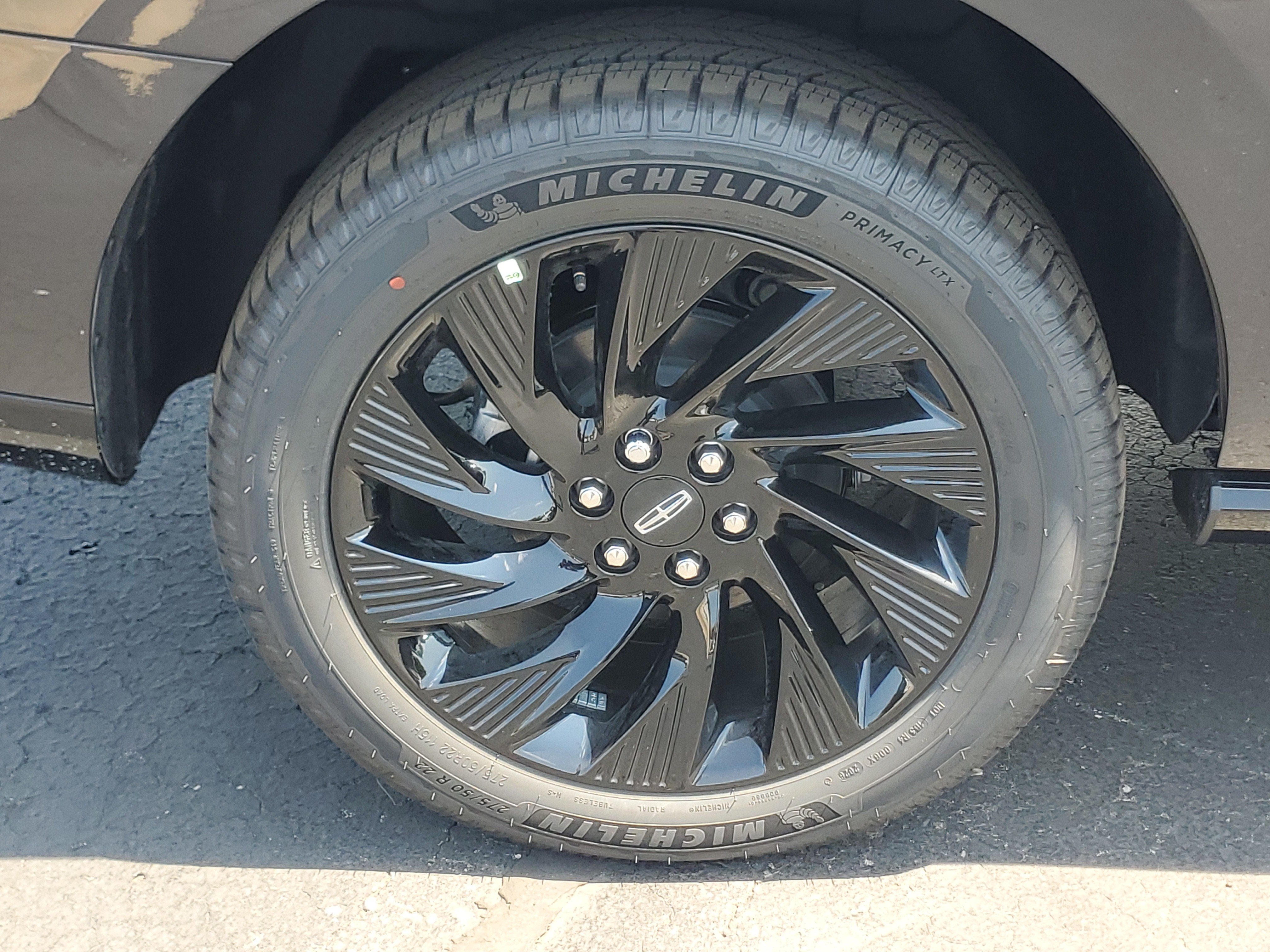 2027 Lincoln Navigator Reserve