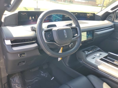 2027 Lincoln Navigator Reserve