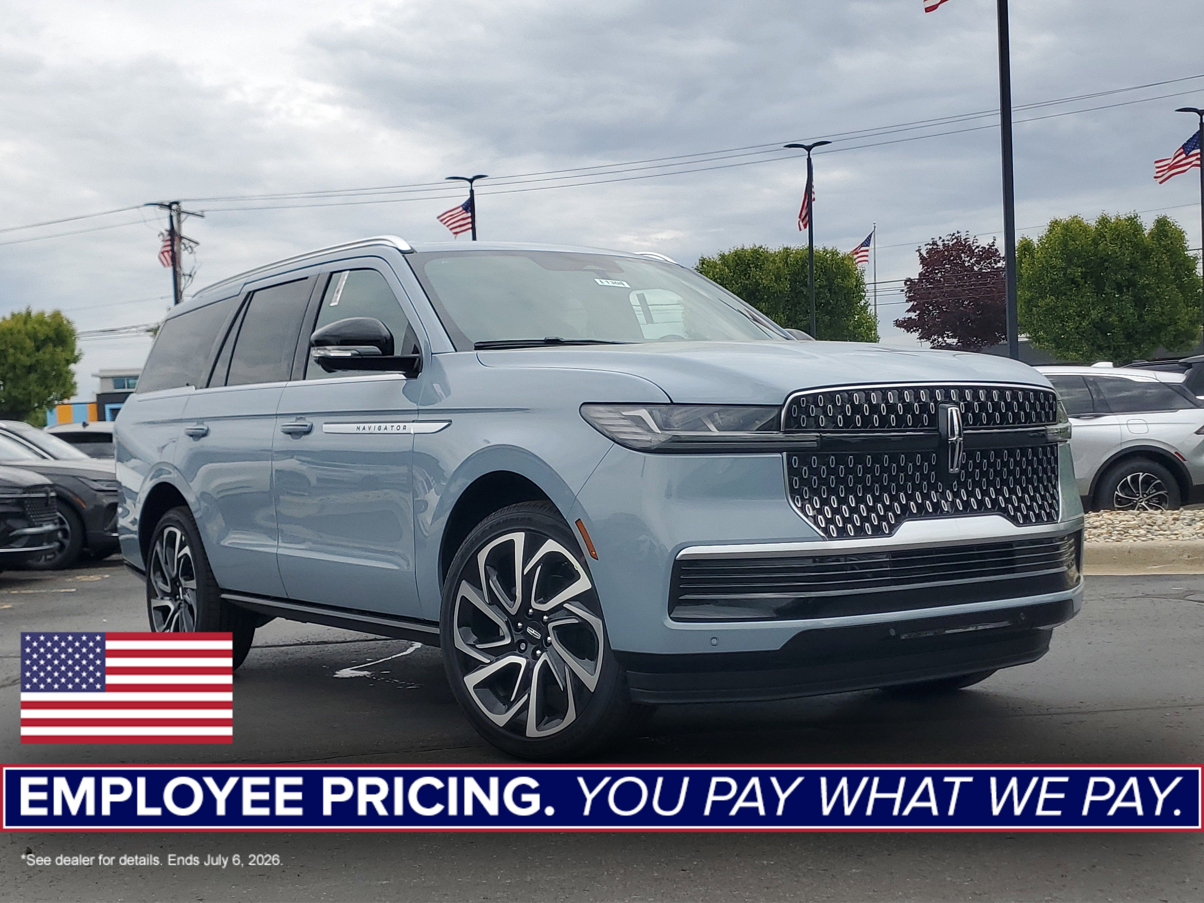 2026 Lincoln Navigator Reserve 4WD's photo