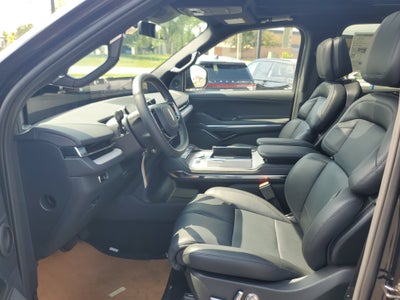 2027 Lincoln Navigator Reserve