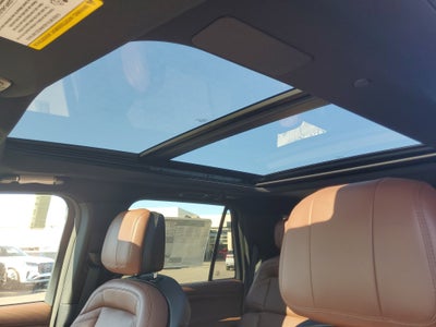 2027 Lincoln Navigator Reserve