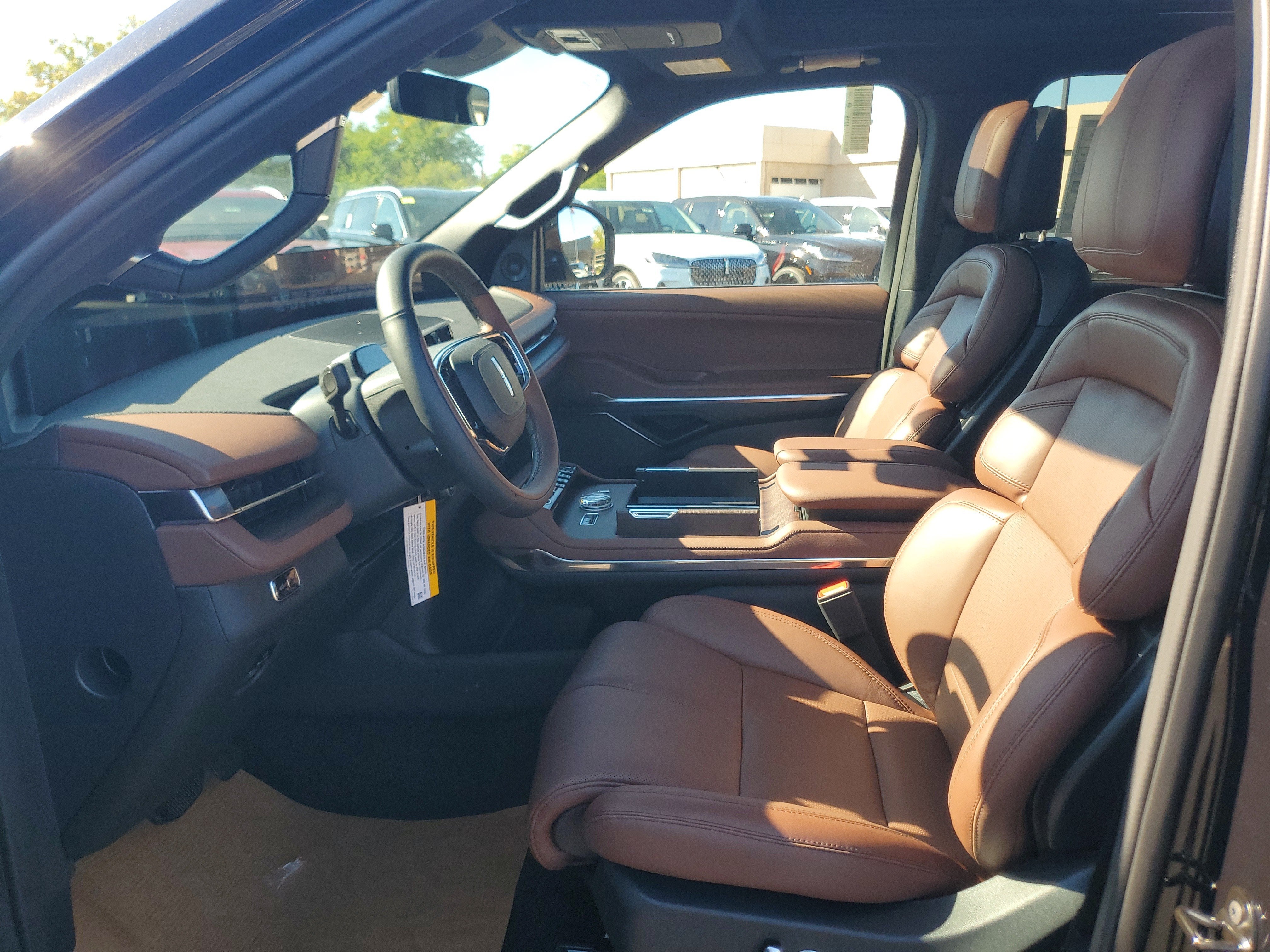2027 Lincoln Navigator Reserve
