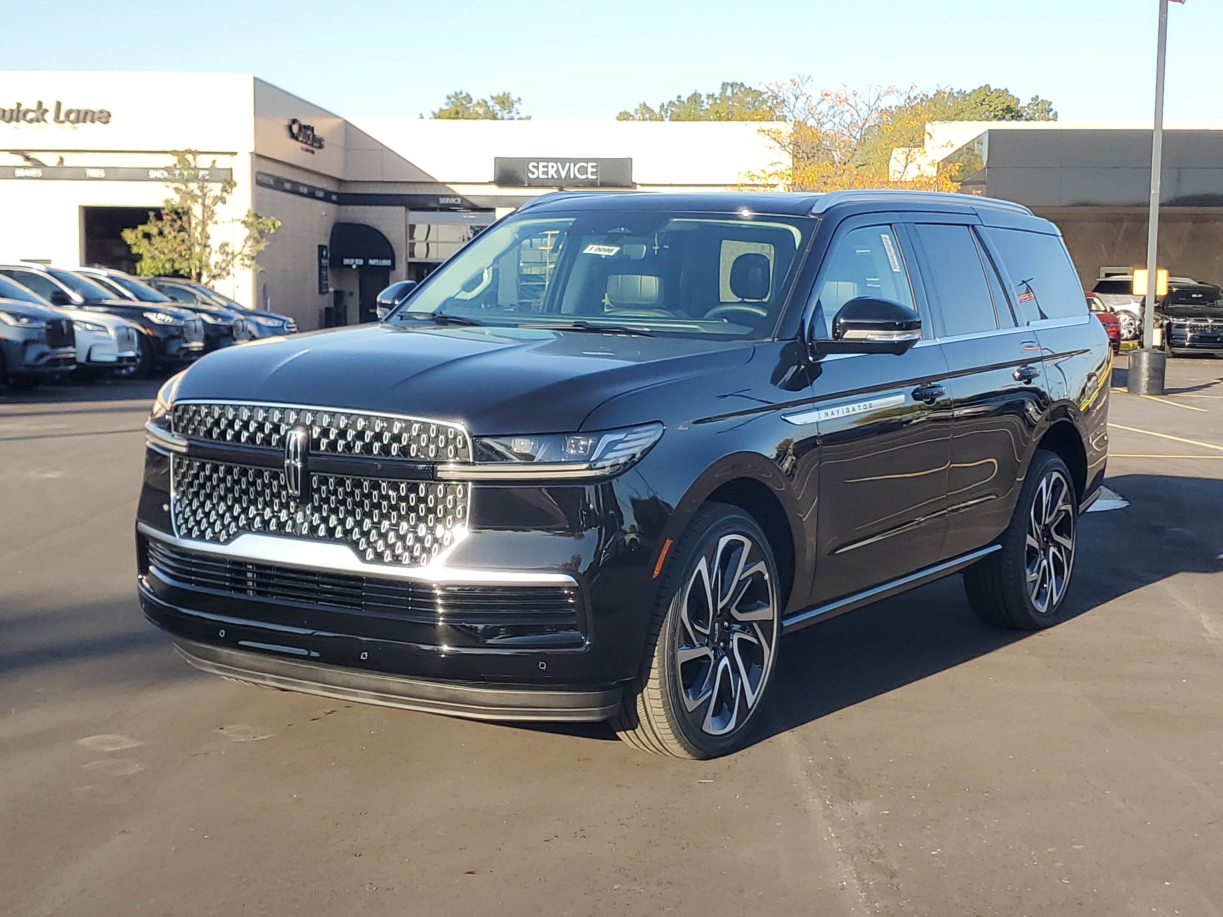 2027 Lincoln Navigator Reserve