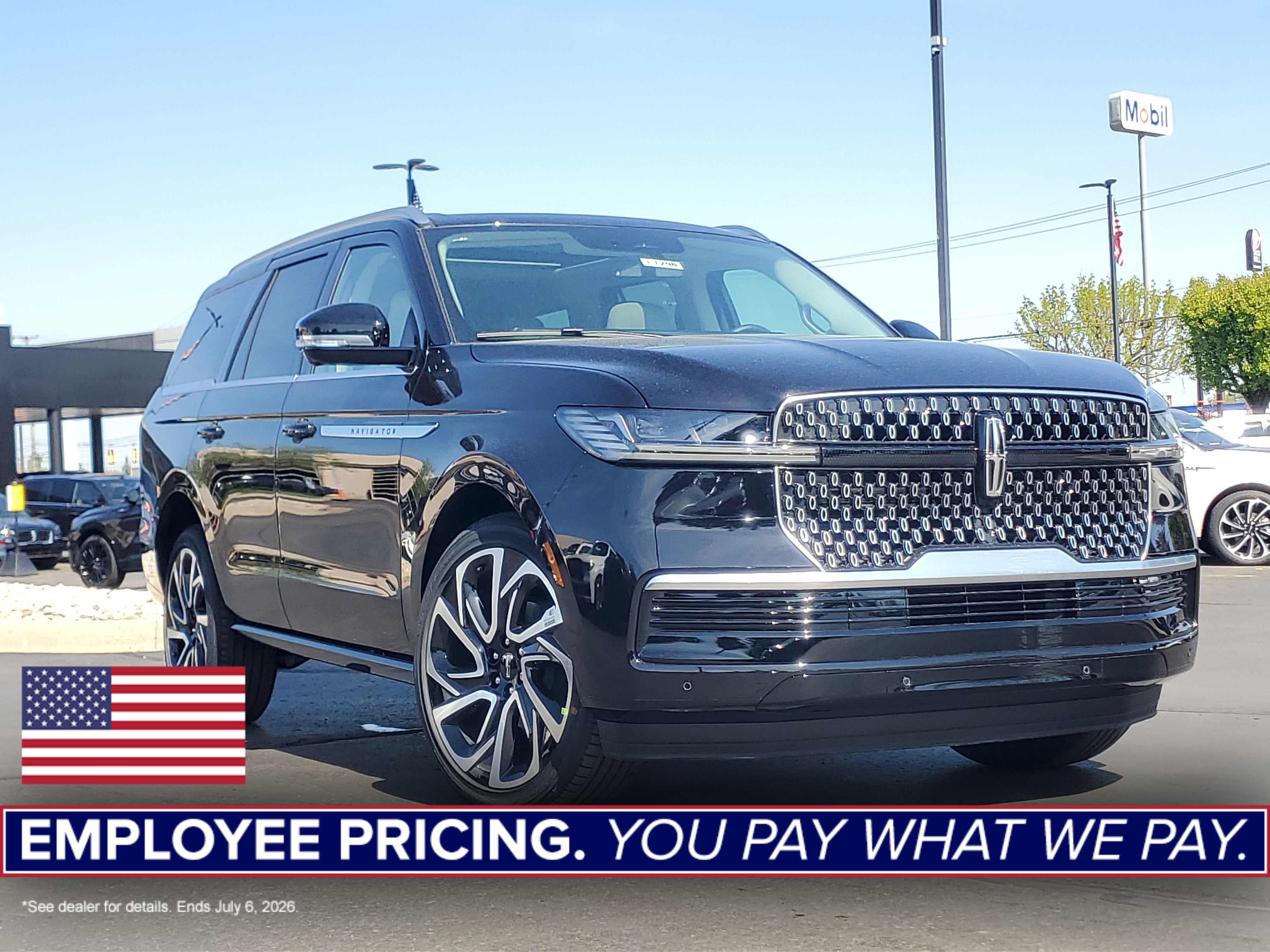 2026 Lincoln Navigator Reserve 4WD's photo